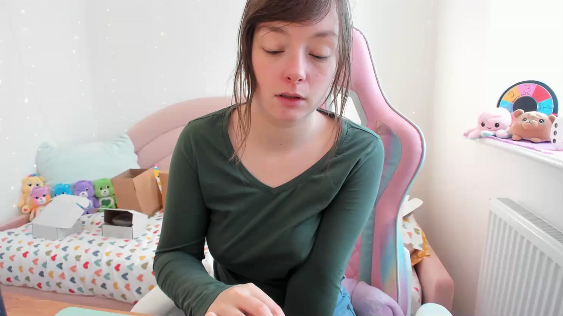 Gallery image thumbnail from JessieBear_'s myfreecams stream on, 01/26/2024, 12:08 image 4 of 20