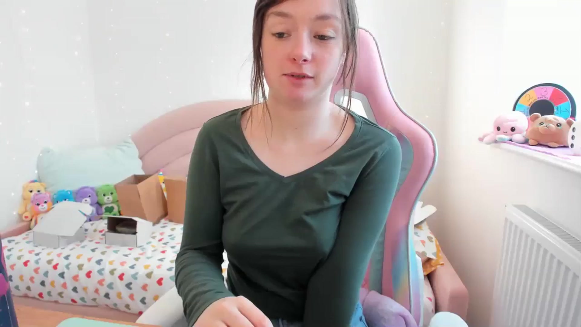 Gallery image thumbnail from JessieBear_'s myfreecams stream on, 01/26/2024, 12:08 image 7 of 20