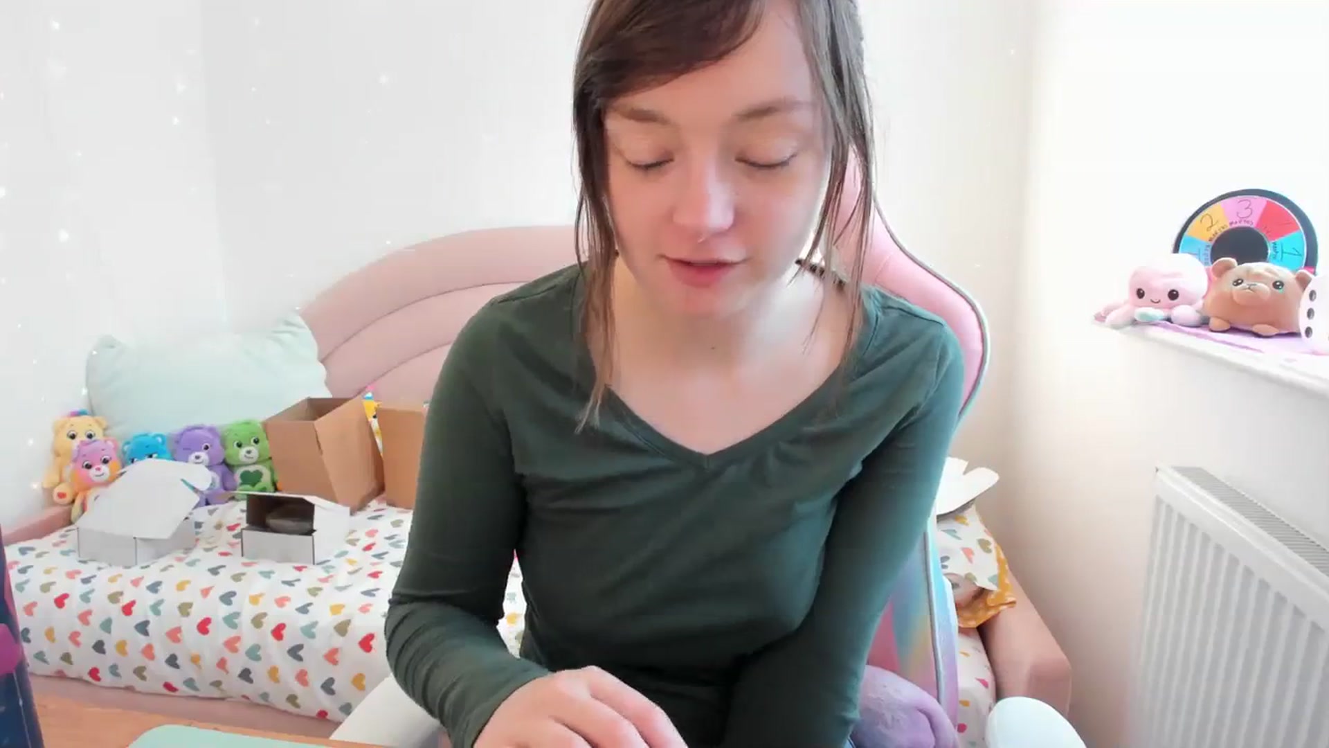 Gallery image thumbnail from JessieBear_'s myfreecams stream on, 01/26/2024, 12:08 image 17 of 20
