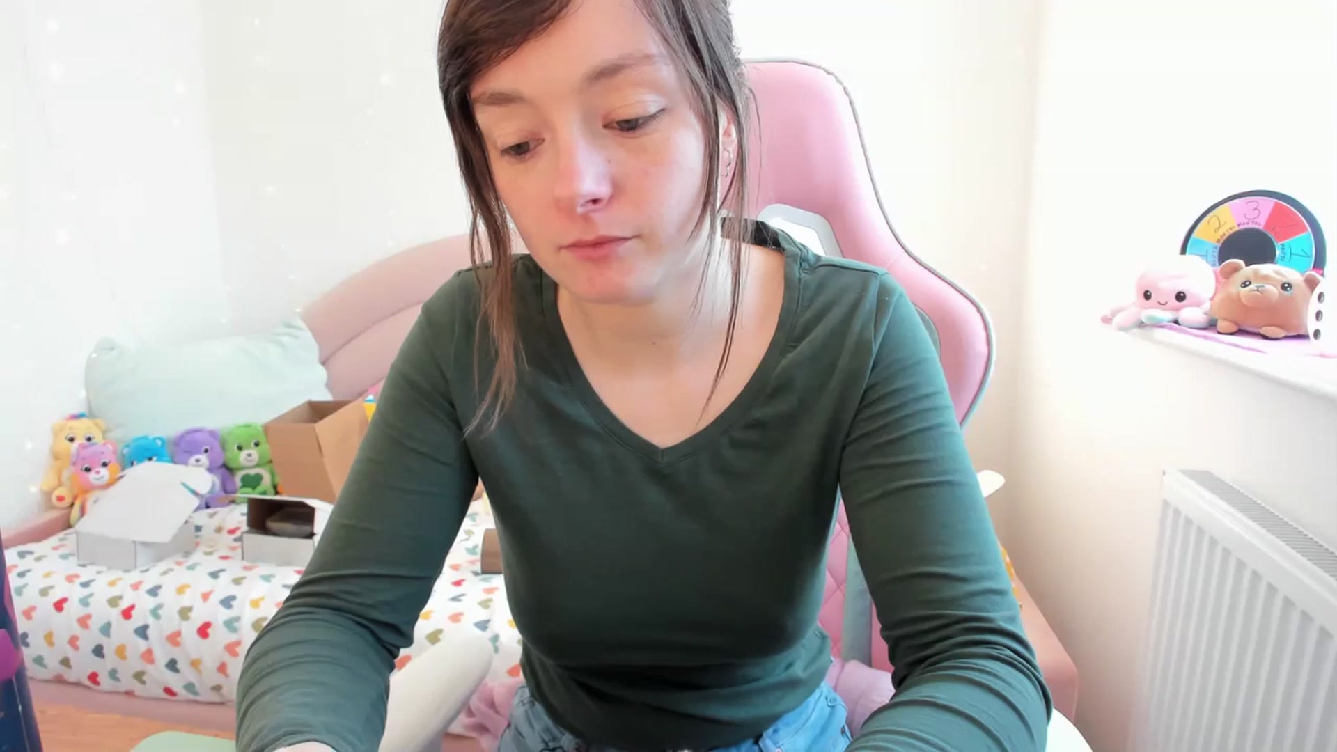 Gallery image thumbnail from JessieBear_'s myfreecams stream on, 01/26/2024, 12:08 image 18 of 20
