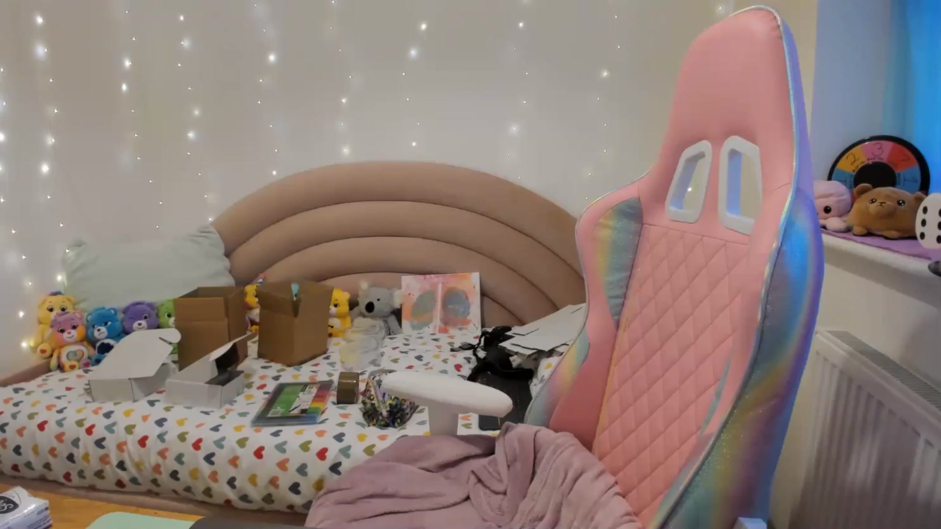 Gallery image thumbnail from JessieBear_'s myfreecams stream on, 01/29/2024, 16:00 image 19 of 20