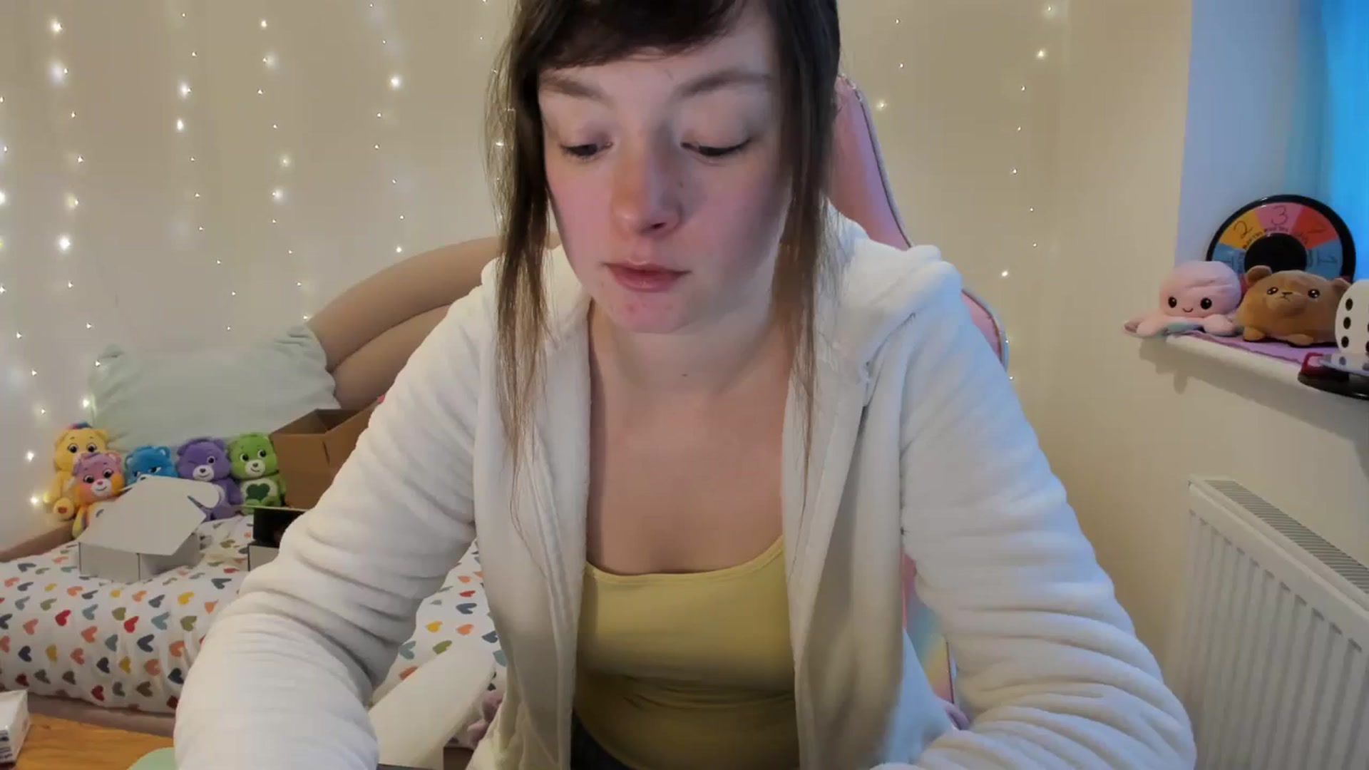 Gallery image thumbnail from JessieBear_'s myfreecams stream on, 01/29/2024, 16:00 image 1 of 20