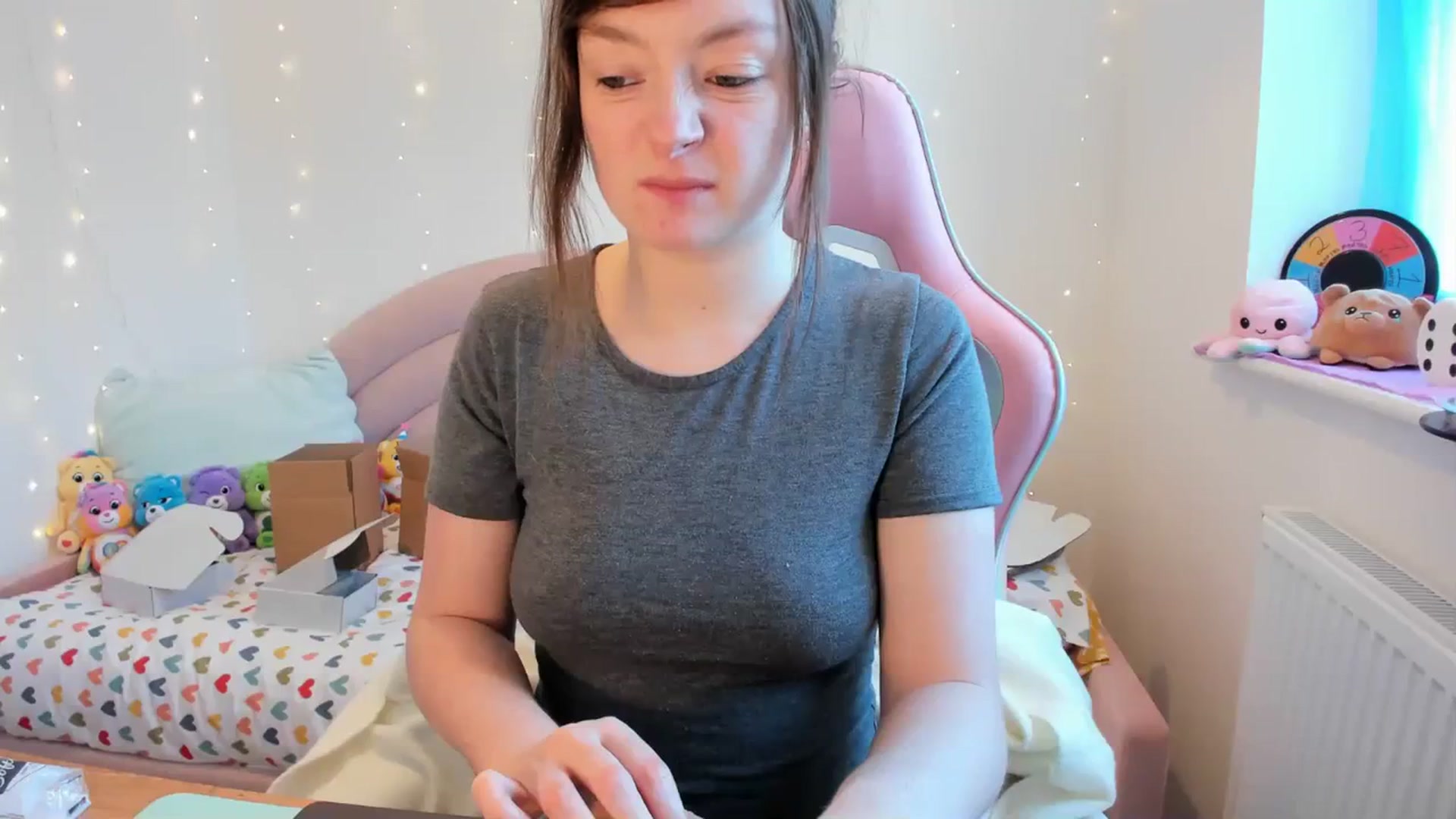 Gallery image thumbnail from JessieBear_'s myfreecams stream on, 01/30/2024, 14:02 image 17 of 20