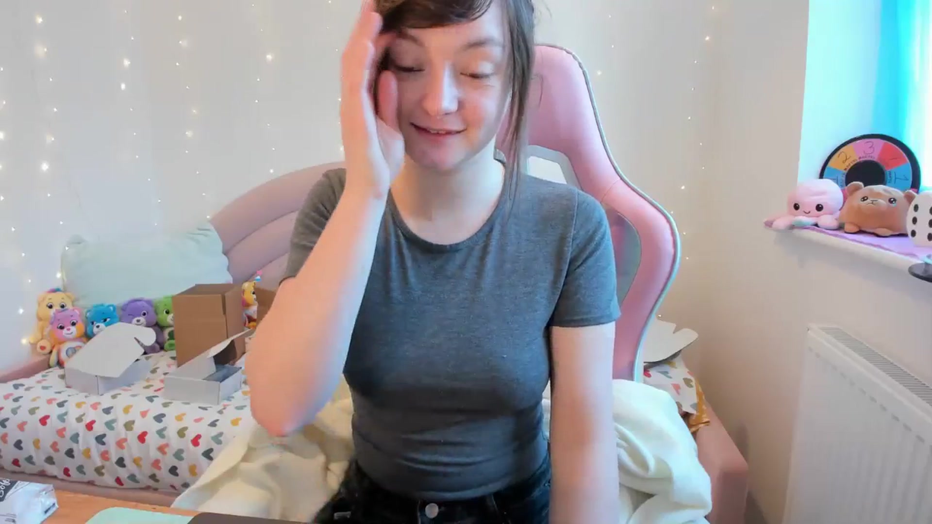 Gallery image thumbnail from JessieBear_'s myfreecams stream on, 01/30/2024, 14:02 image 6 of 20