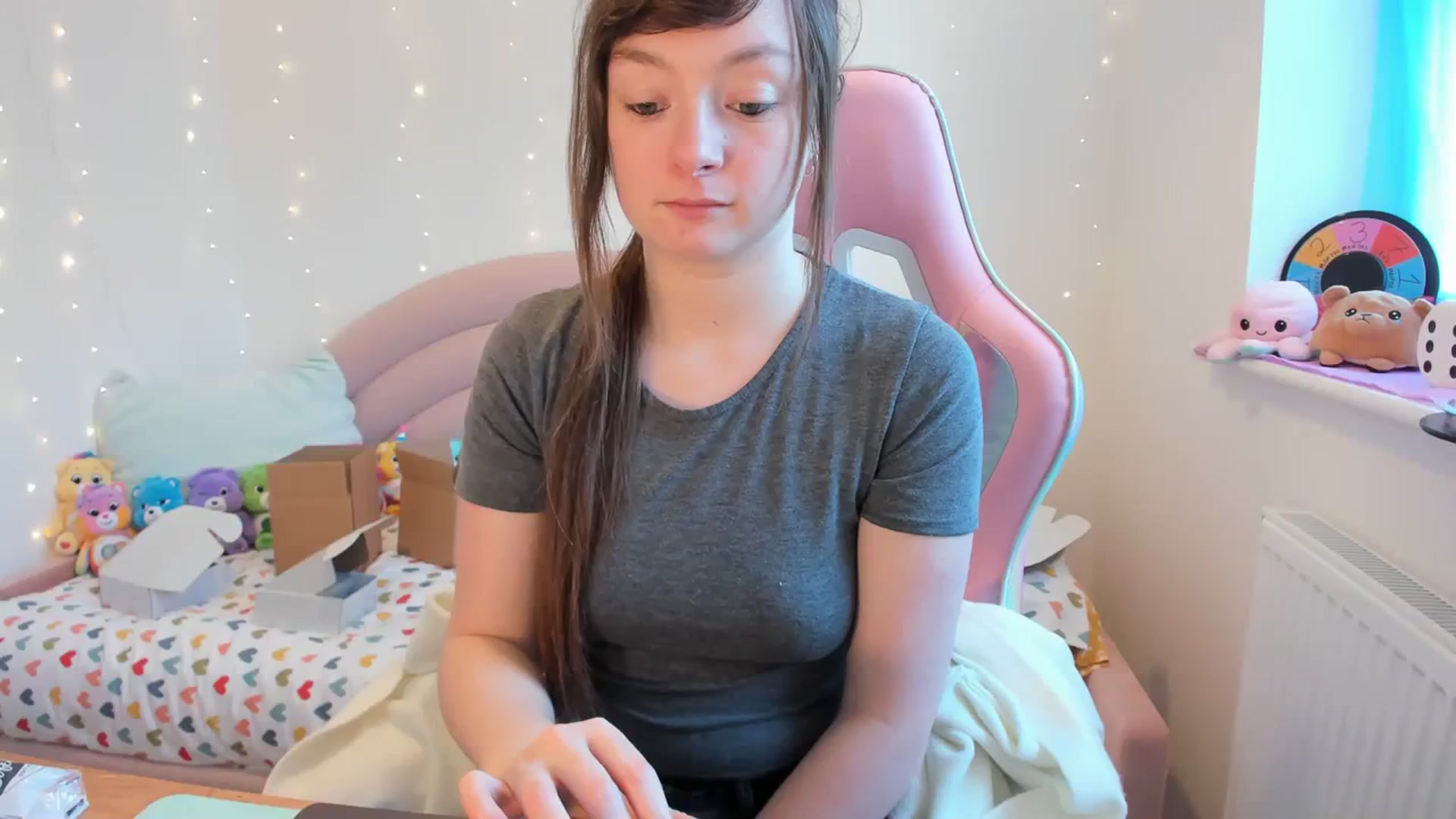 Gallery image thumbnail from JessieBear_'s myfreecams stream on, 01/30/2024, 15:25 image 2 of 20