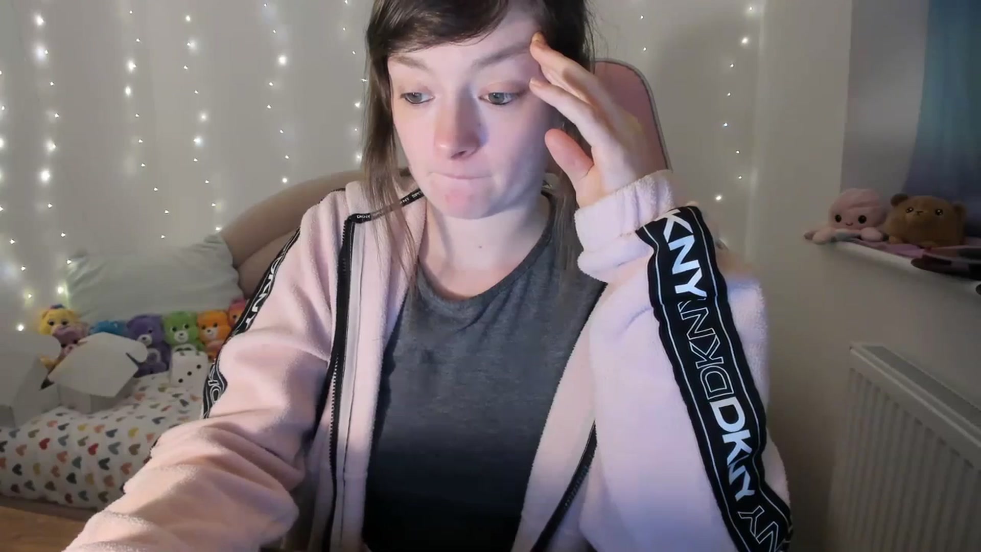 Gallery image thumbnail from JessieBear_'s myfreecams stream on, 01/30/2024, 18:18 image 19 of 20