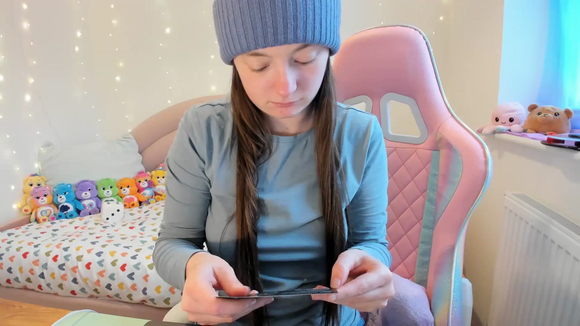 Gallery image thumbnail from JessieBear_'s myfreecams stream on, 02/01/2024, 14:35 image 16 of 20