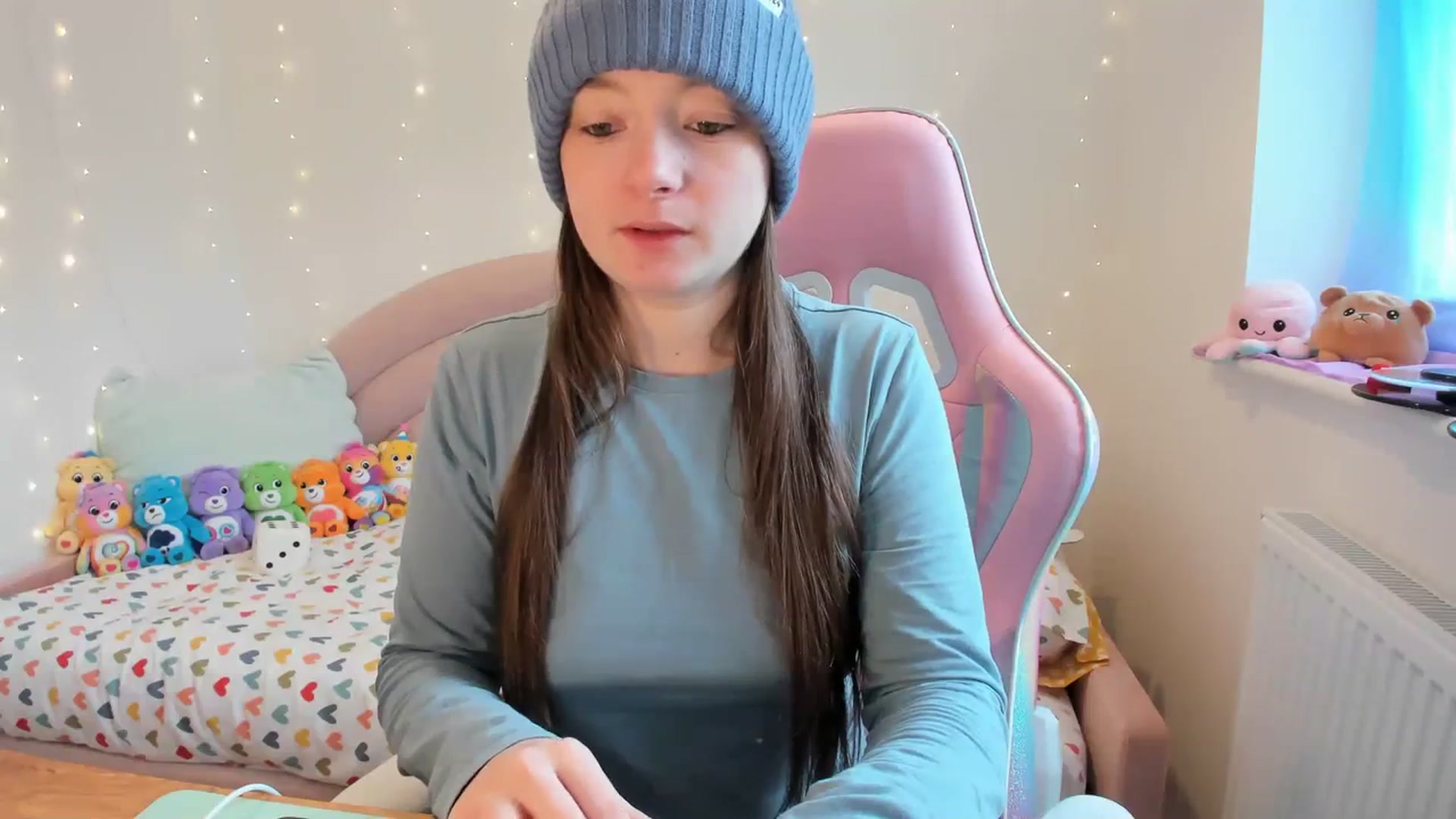 Gallery image thumbnail from JessieBear_'s myfreecams stream on, 02/01/2024, 14:35 image 3 of 20
