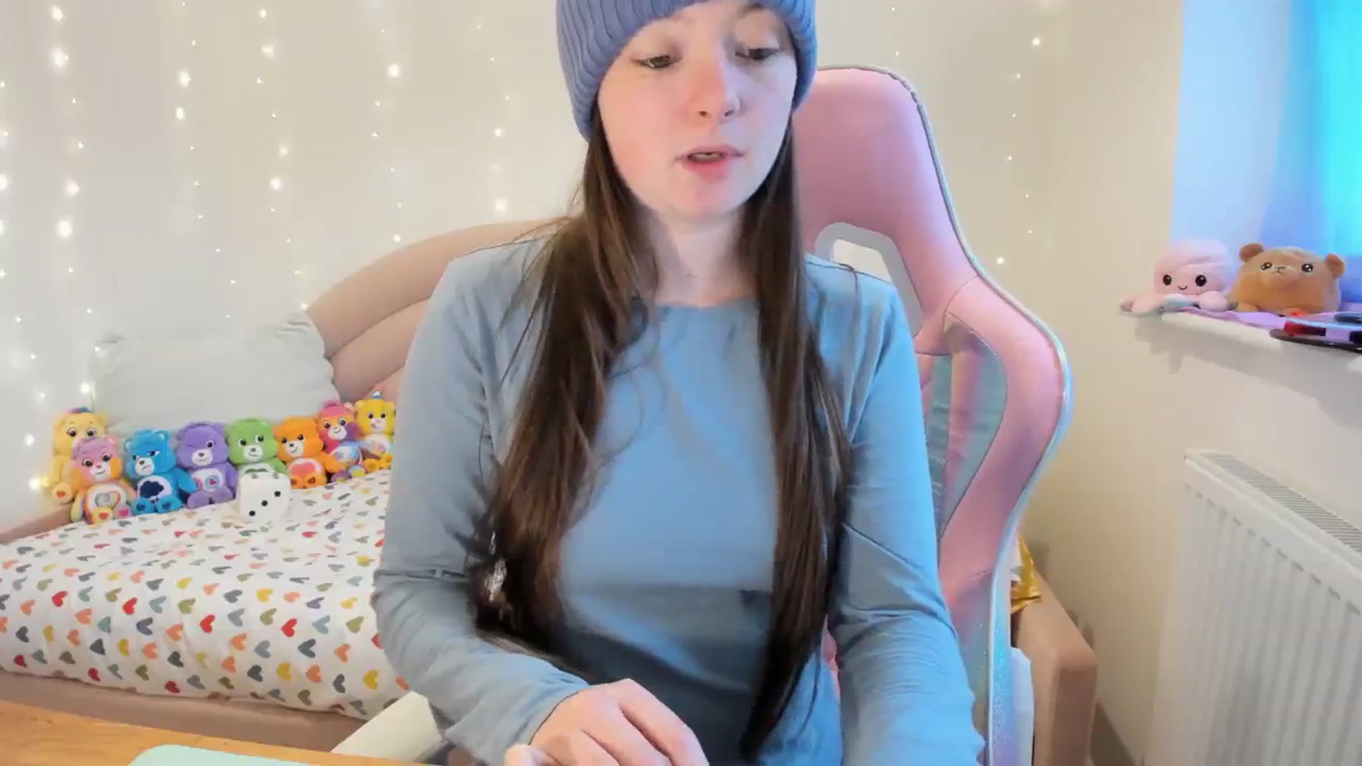 Gallery image thumbnail from JessieBear_'s myfreecams stream on, 02/01/2024, 15:48 image 13 of 20