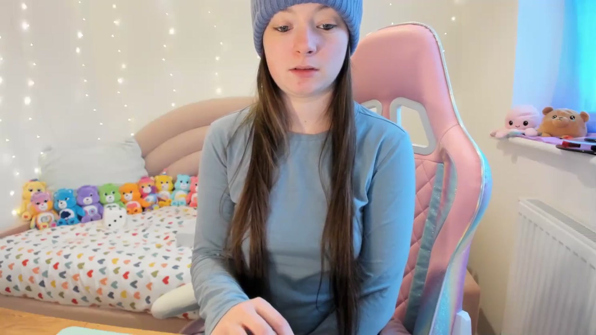 Gallery image thumbnail from JessieBear_'s myfreecams stream on, 02/01/2024, 15:48 image 11 of 20