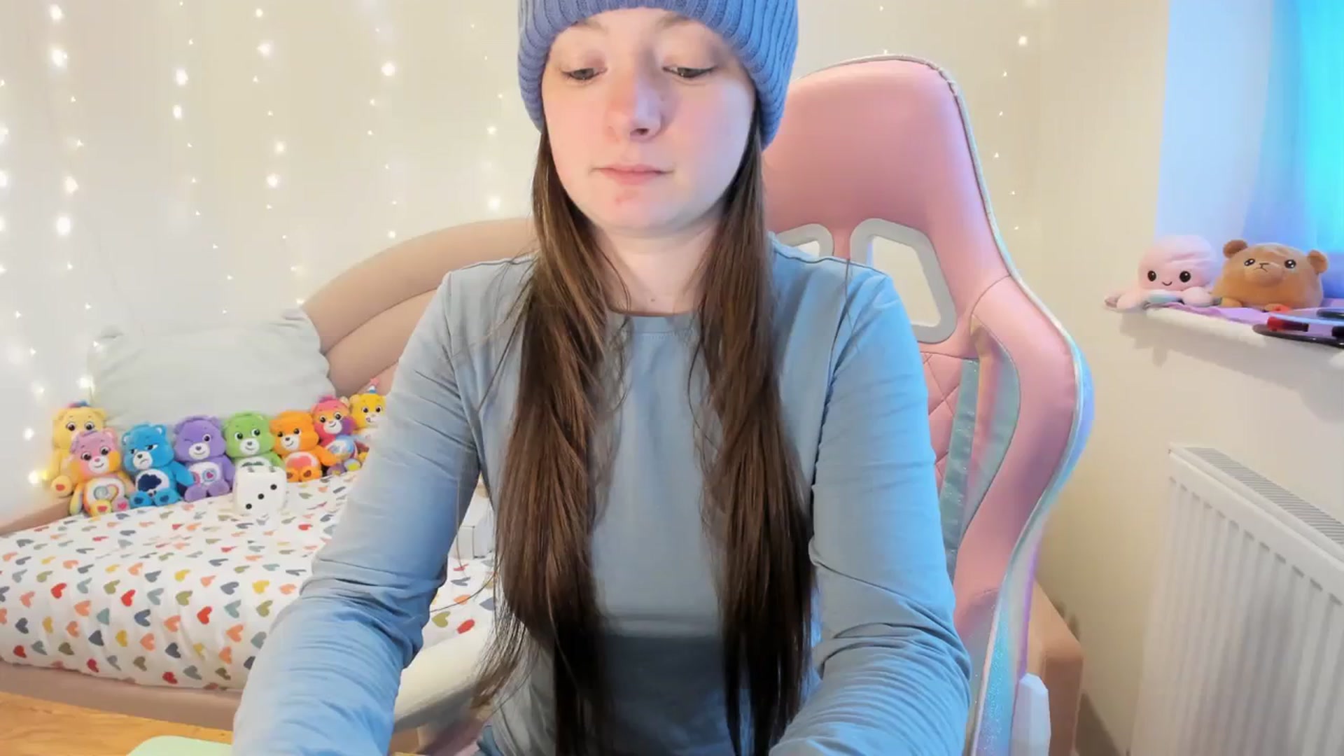 Gallery image thumbnail from JessieBear_'s myfreecams stream on, 02/01/2024, 15:48 image 16 of 20