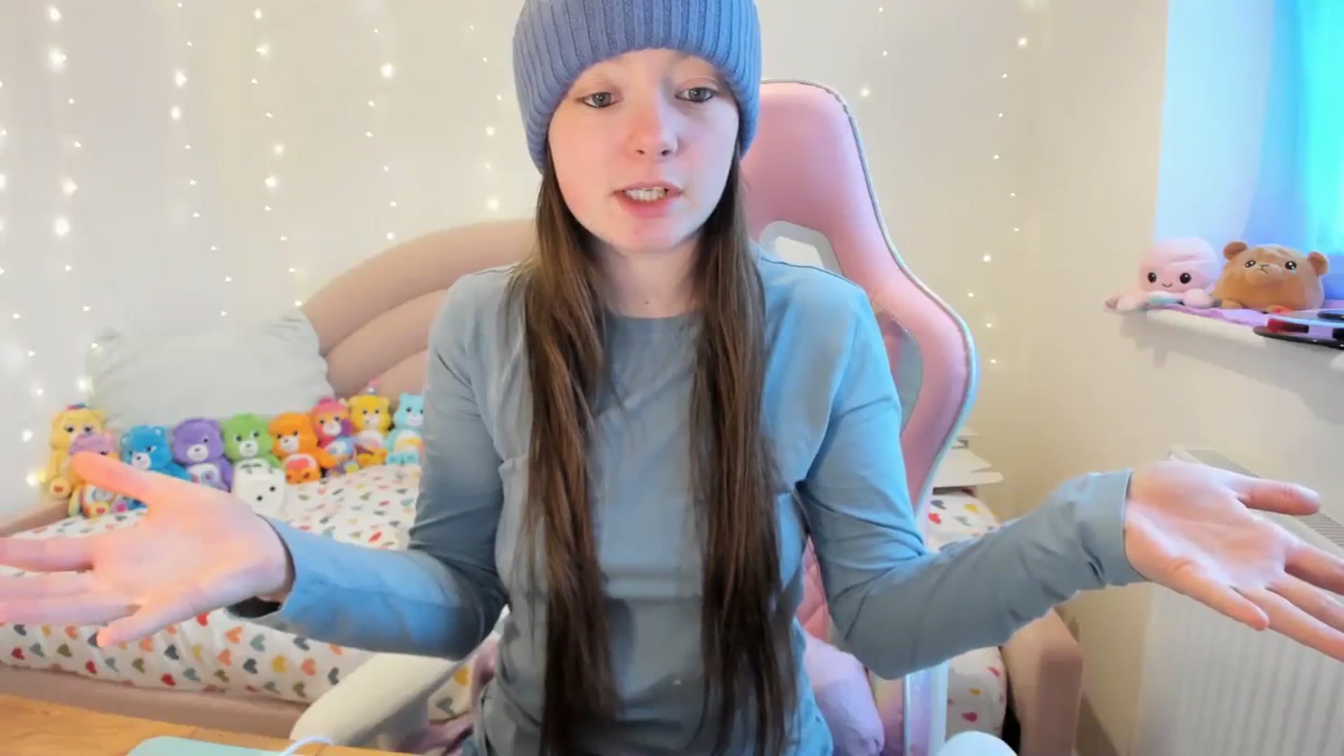 Gallery image thumbnail from JessieBear_'s myfreecams stream on, 02/01/2024, 15:48 image 4 of 20