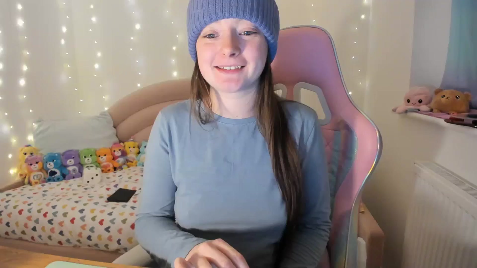 Gallery image thumbnail from JessieBear_'s myfreecams stream on, 02/01/2024, 18:06 image 1 of 20