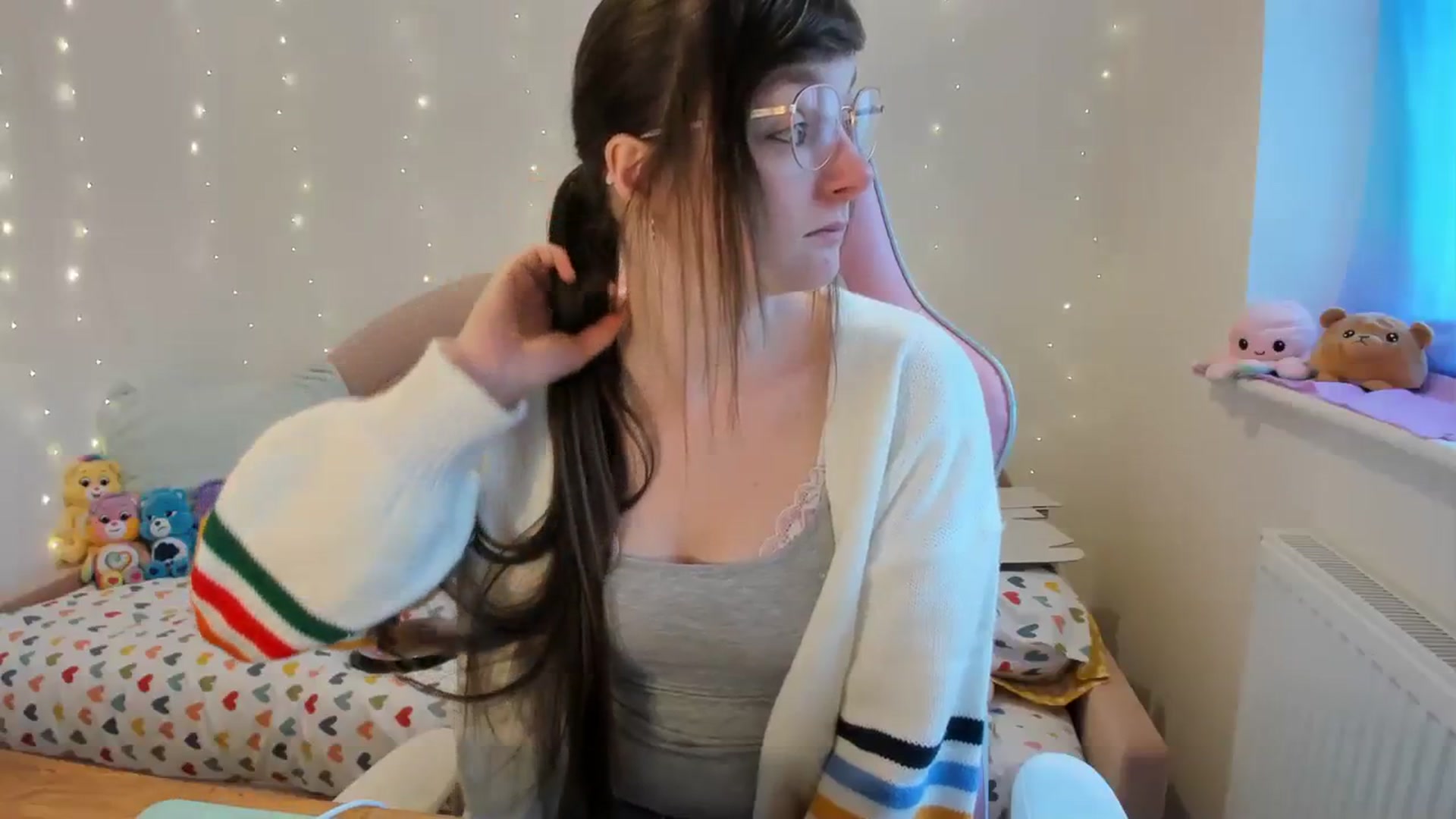Gallery image thumbnail from JessieBear_'s myfreecams stream on, 02/02/2024, 16:01 image 8 of 20