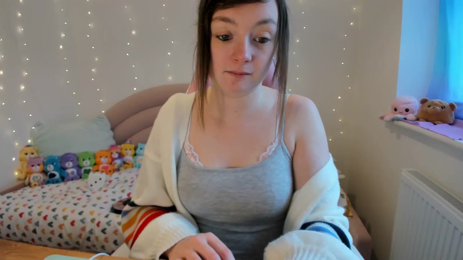 Gallery image thumbnail from JessieBear_'s myfreecams stream on, 02/02/2024, 16:01 image 3 of 20