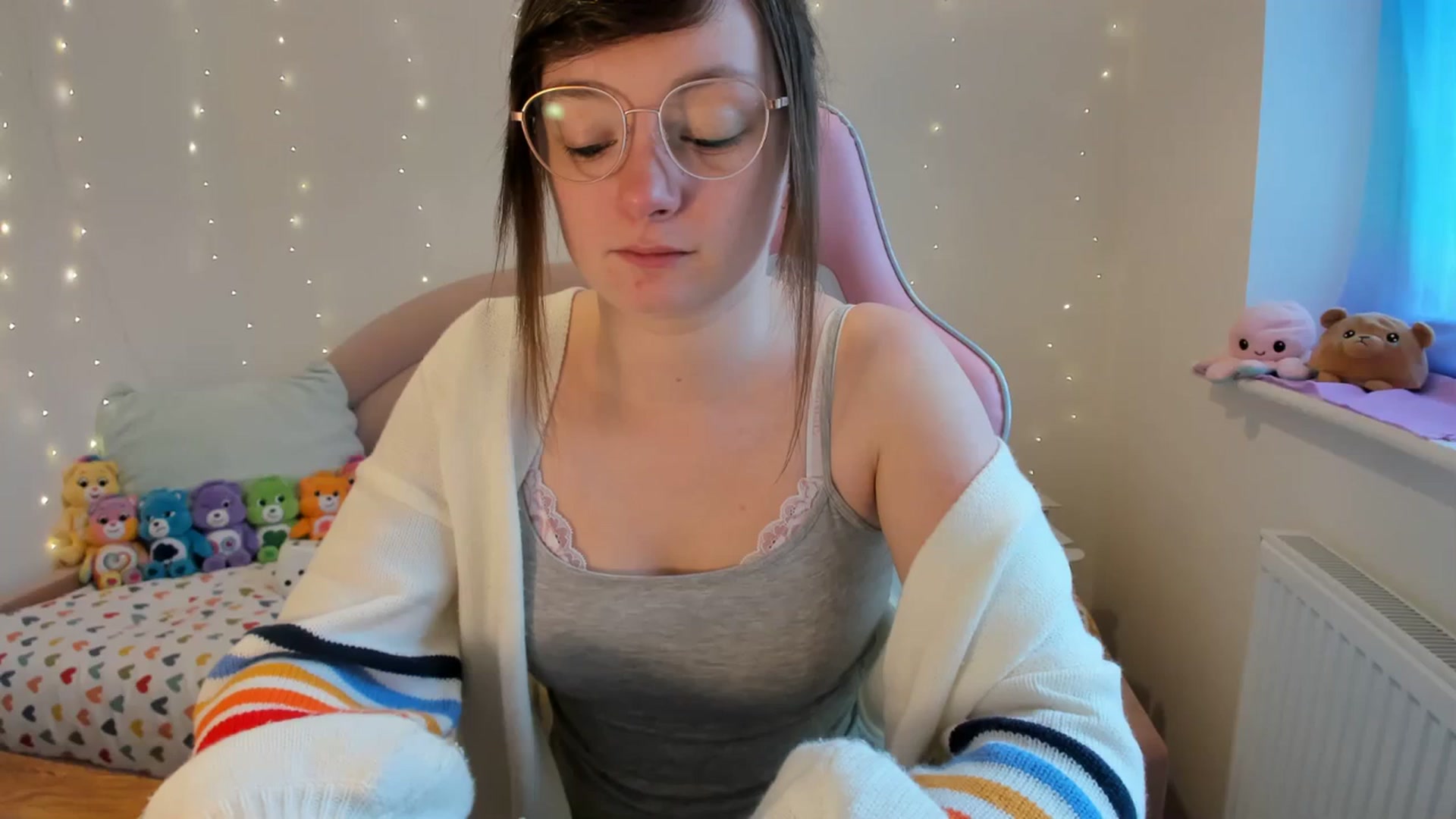 Gallery image thumbnail from JessieBear_'s myfreecams stream on, 02/02/2024, 16:01 image 5 of 20