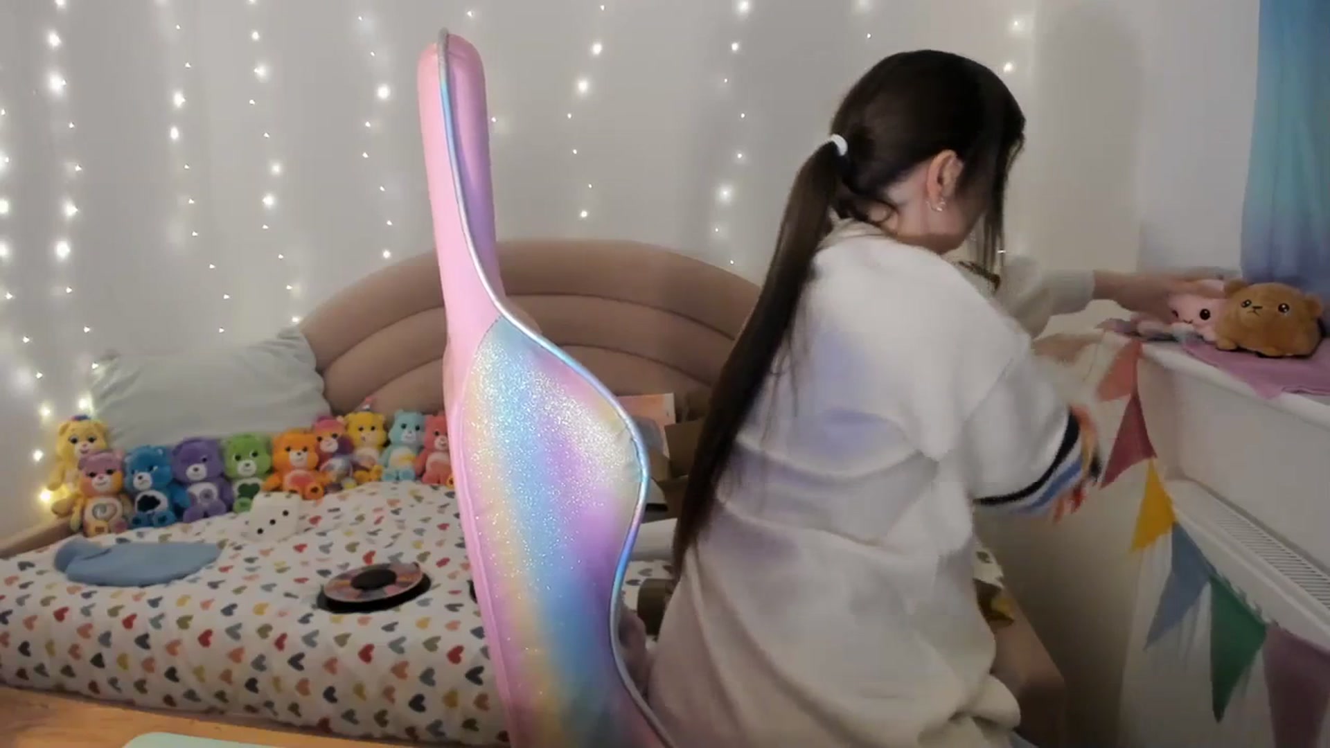 Gallery image thumbnail from JessieBear_'s myfreecams stream on, 02/02/2024, 18:06 image 15 of 20