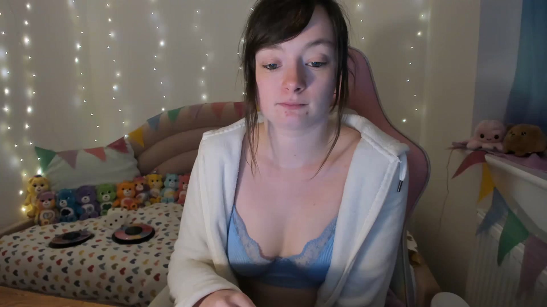Gallery image thumbnail from JessieBear_'s myfreecams stream on, 02/05/2024, 17:59 image 1 of 20