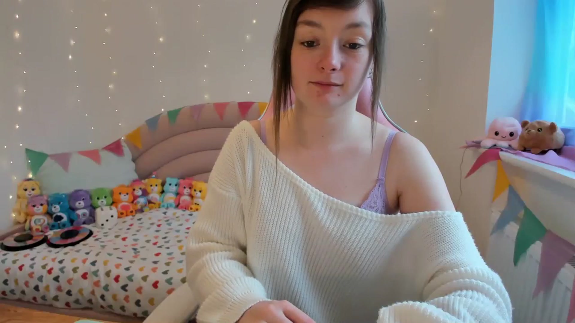 Gallery image thumbnail from JessieBear_'s myfreecams stream on, 02/06/2024, 15:08 image 11 of 20