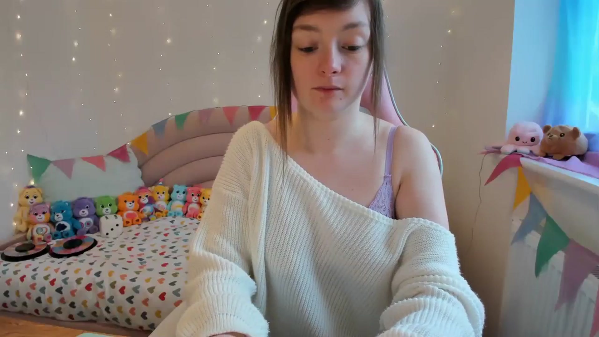 Gallery image thumbnail from JessieBear_'s myfreecams stream on, 02/06/2024, 15:08 image 5 of 20