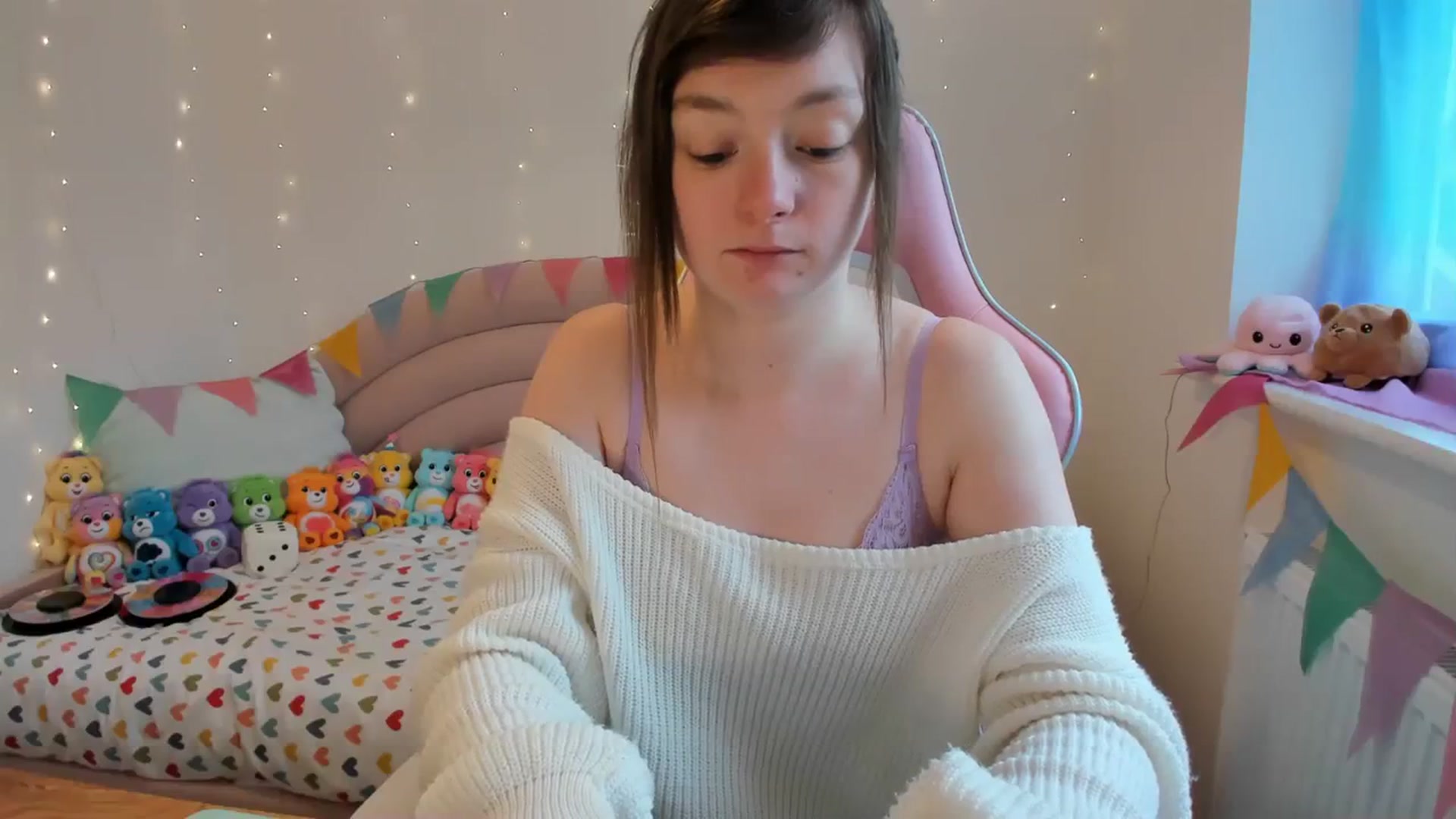 Gallery image thumbnail from JessieBear_'s myfreecams stream on, 02/06/2024, 15:08 image 16 of 20