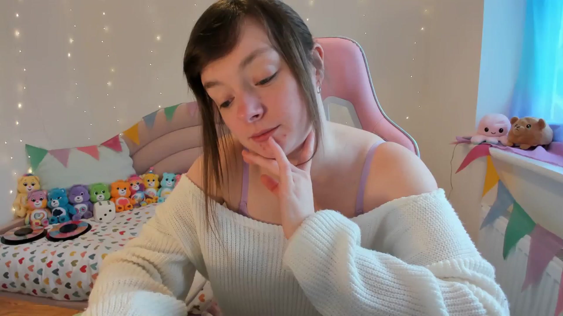 Gallery image thumbnail from JessieBear_'s myfreecams stream on, 02/06/2024, 15:08 image 19 of 20