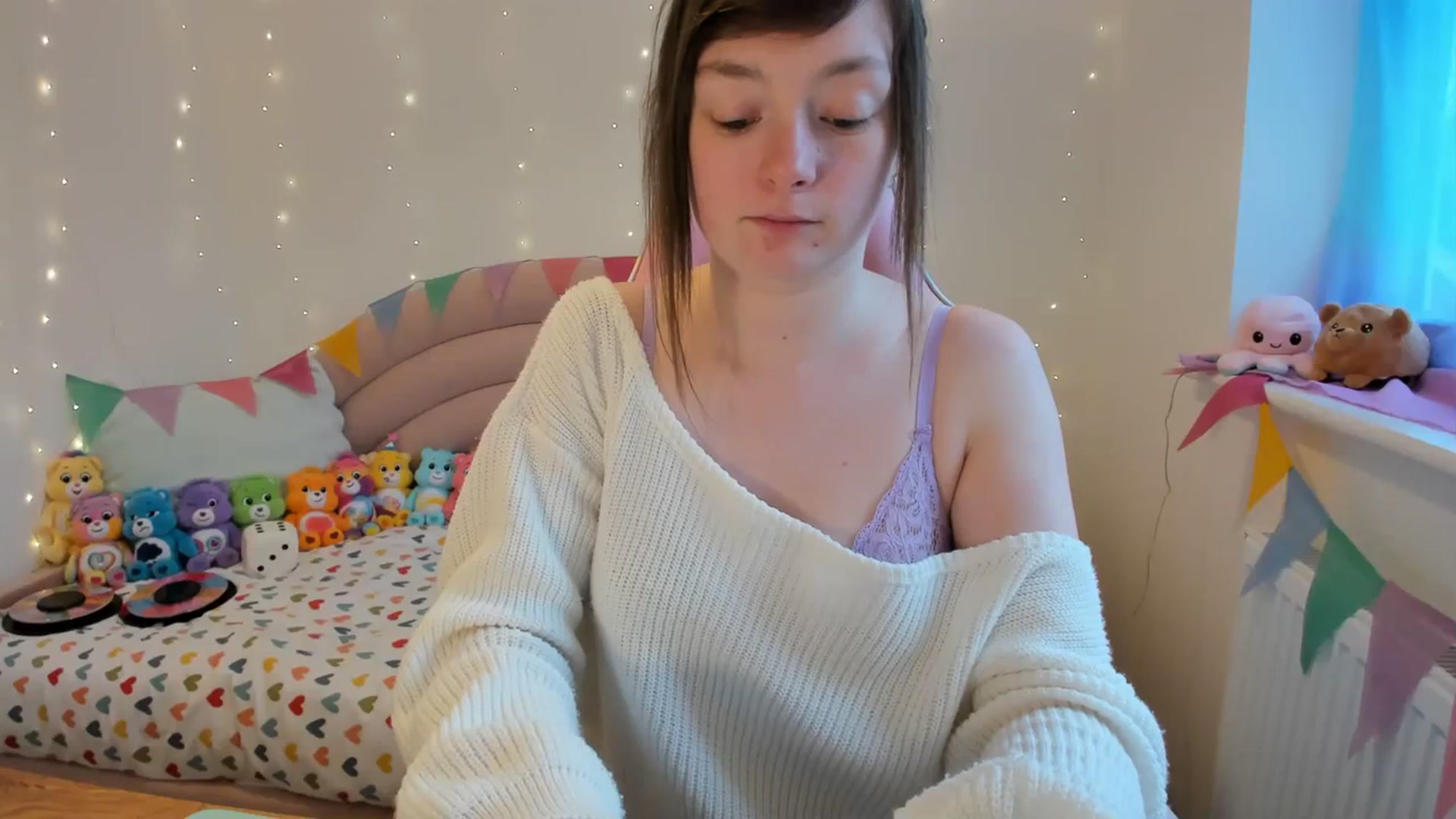 Gallery image thumbnail from JessieBear_'s myfreecams stream on, 02/06/2024, 15:49 image 18 of 20