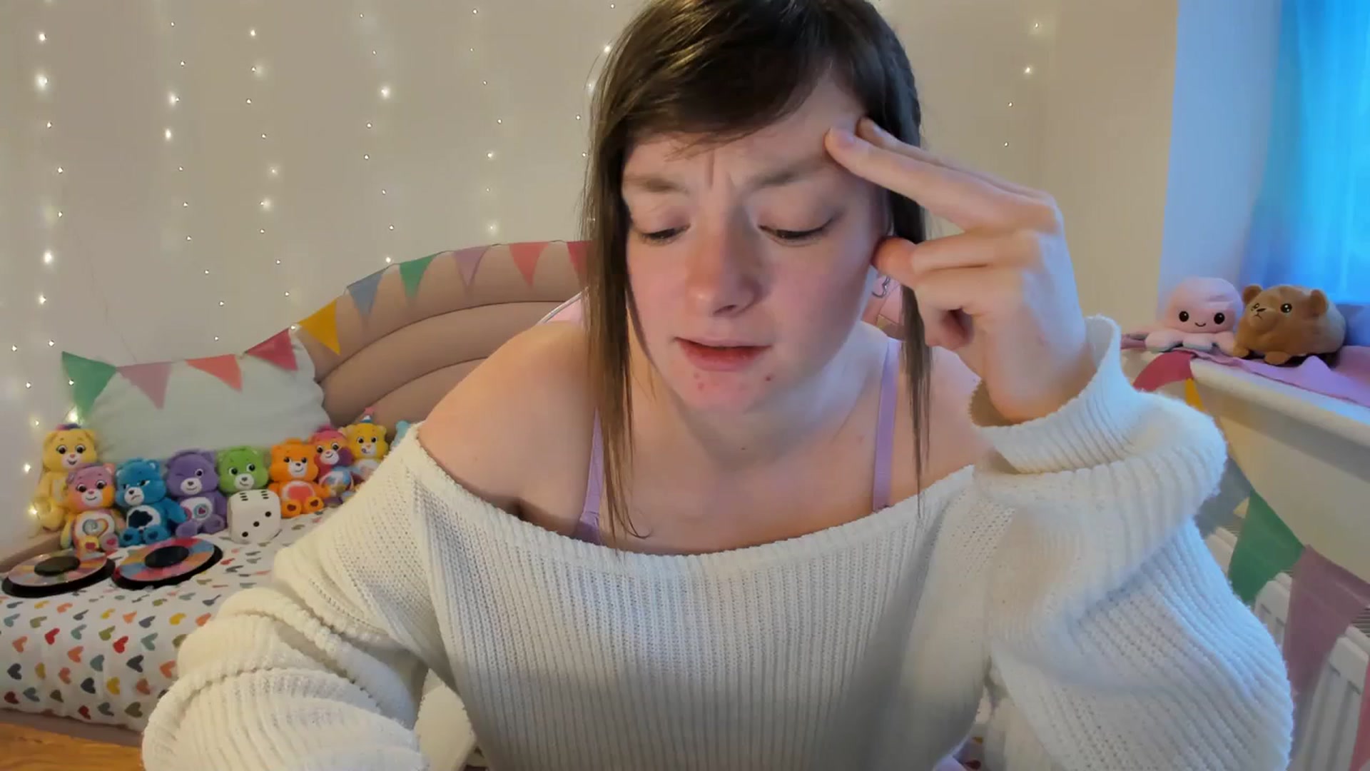 Gallery image thumbnail from JessieBear_'s myfreecams stream on, 02/06/2024, 16:43 image 13 of 20