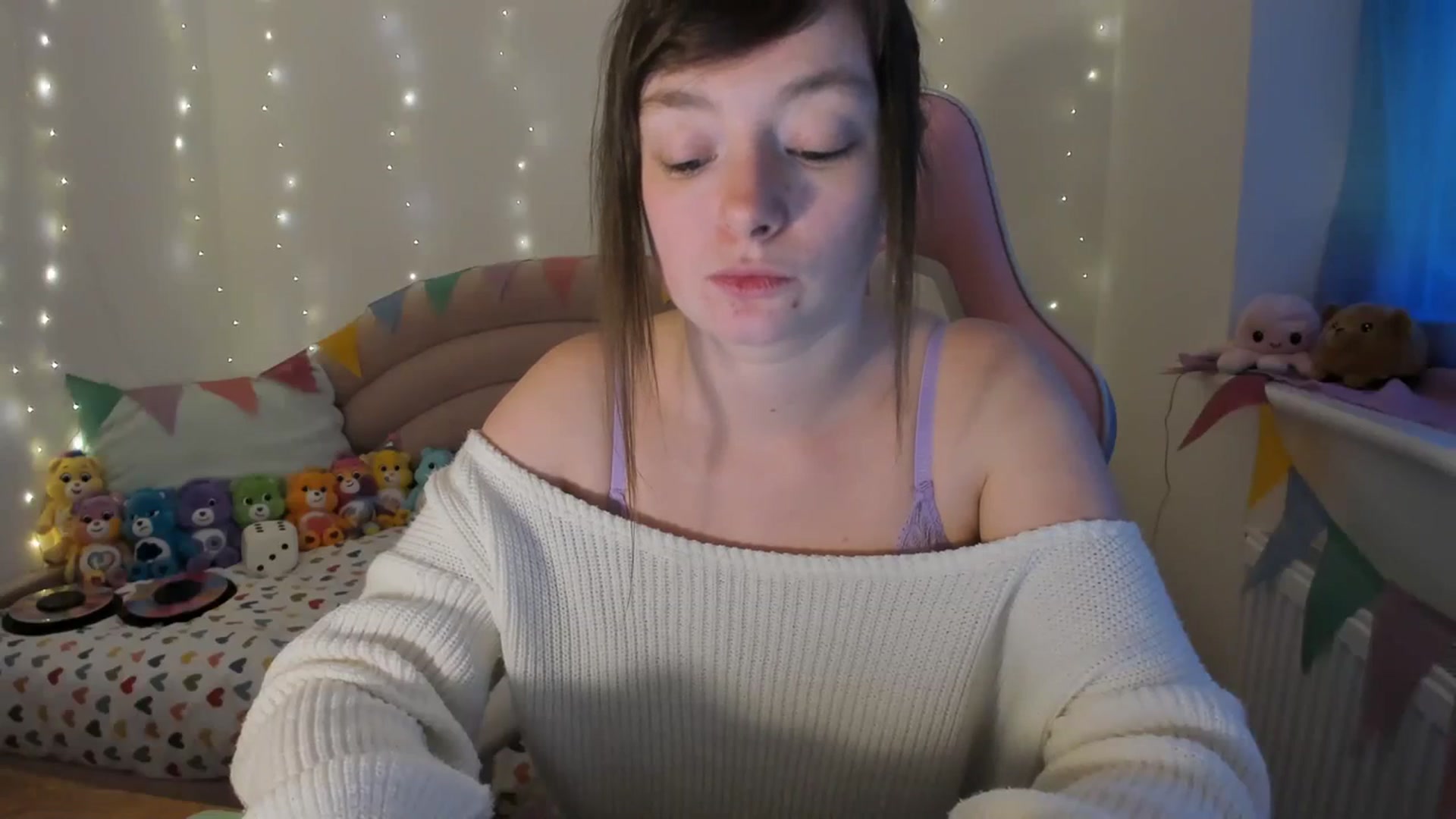 Gallery image thumbnail from JessieBear_'s myfreecams stream on, 02/06/2024, 17:30 image 12 of 20