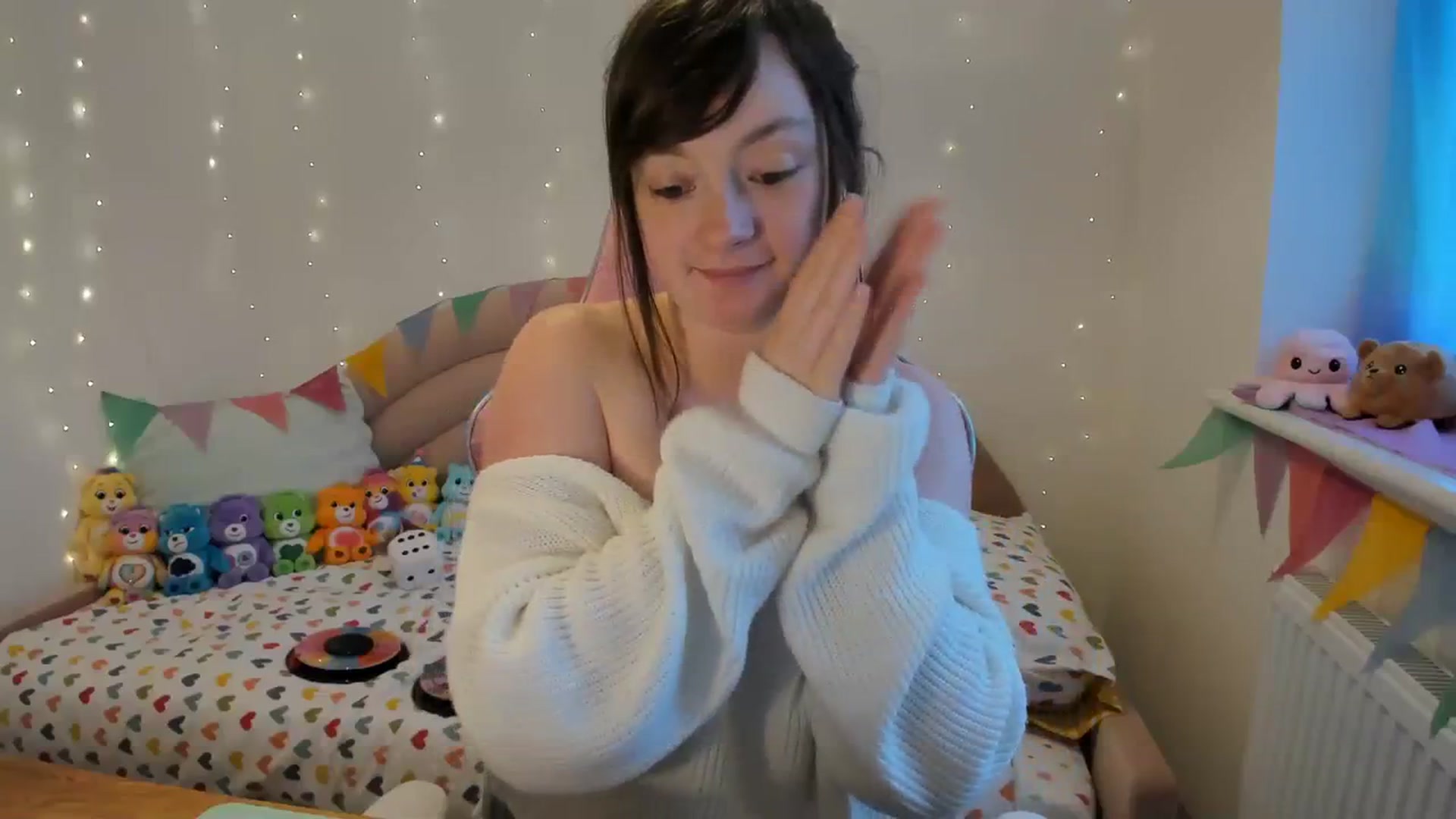 Gallery image thumbnail from JessieBear_'s myfreecams stream on, 02/14/2024, 17:39 image 9 of 20