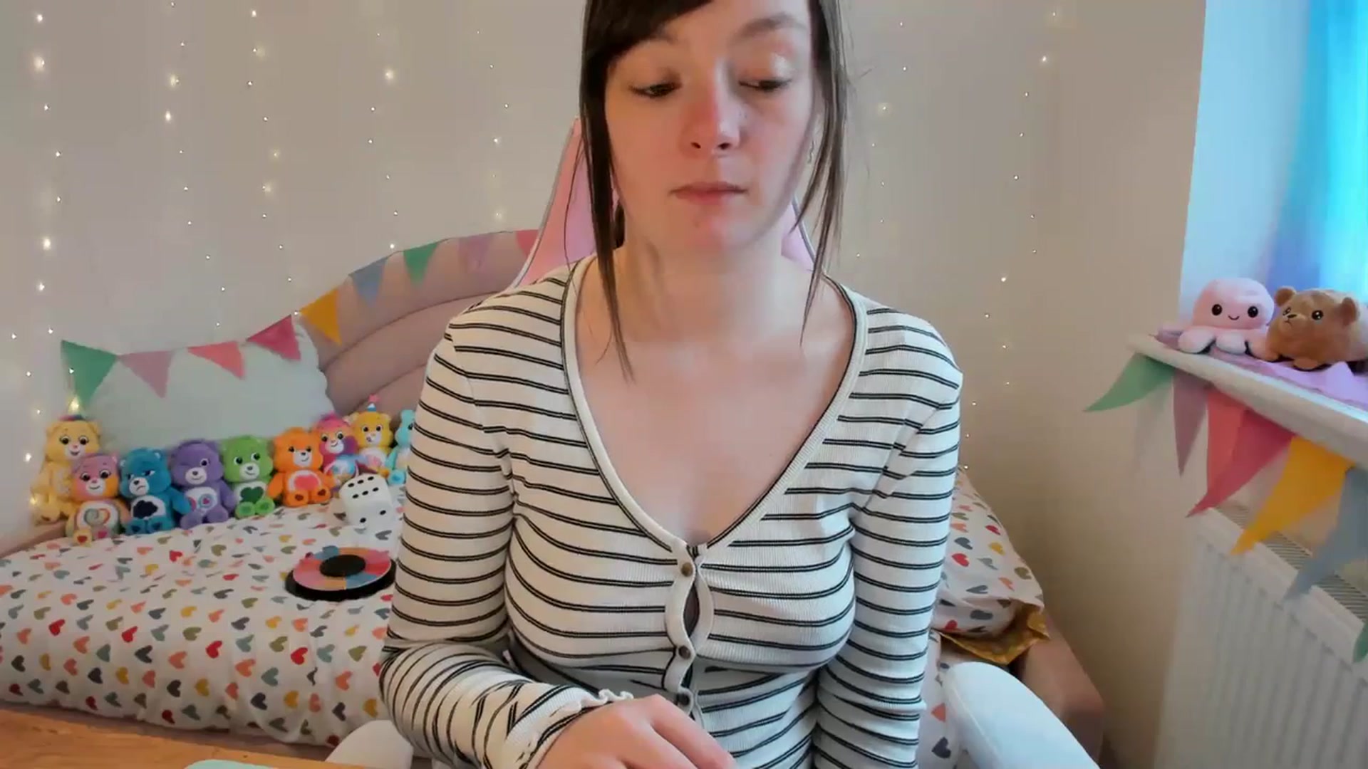 Gallery image thumbnail from JessieBear_'s myfreecams stream on, 02/16/2024, 18:12 image 5 of 20