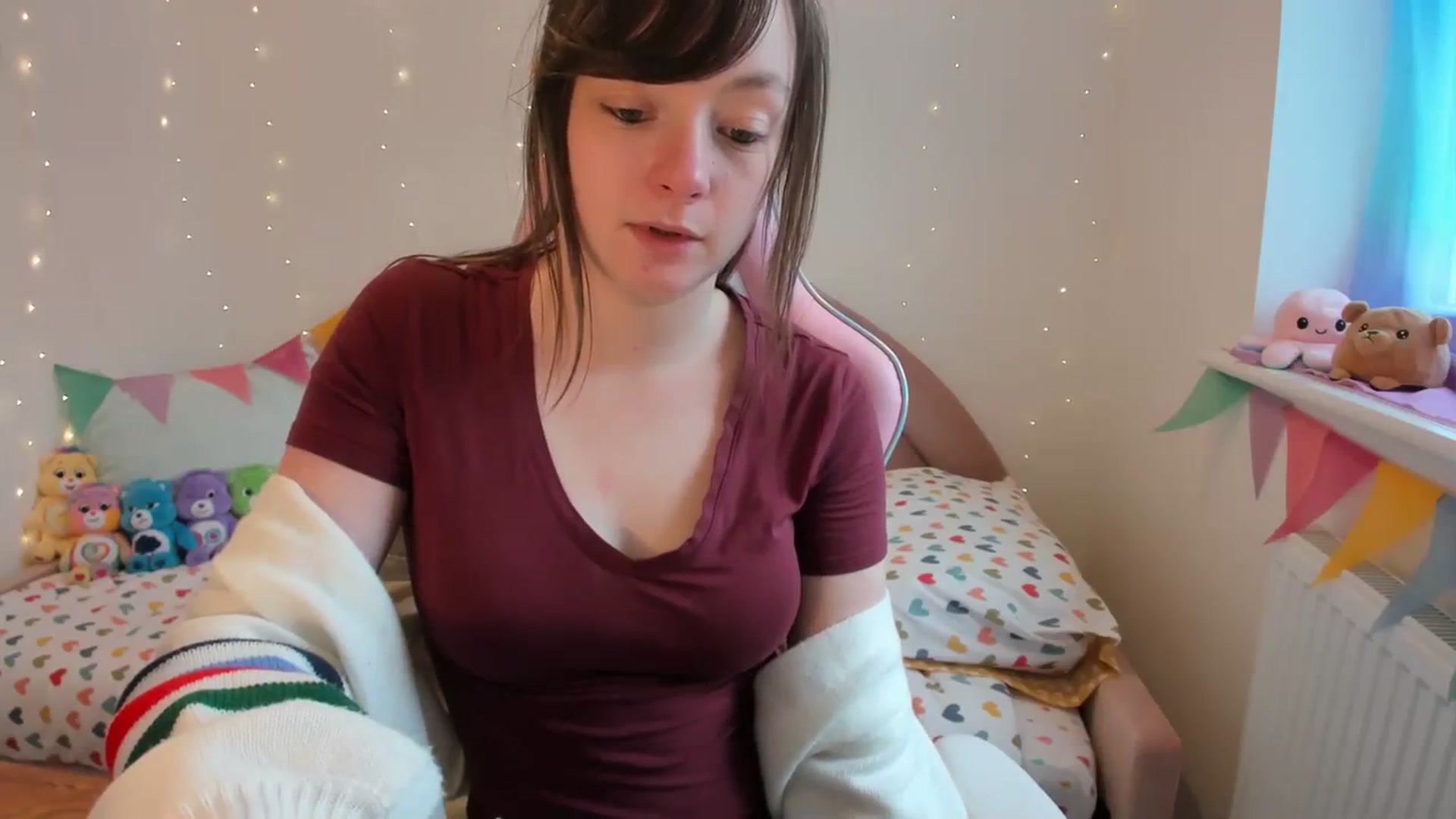 Gallery image thumbnail from JessieBear_'s myfreecams stream on, 02/19/2024, 14:11 image 5 of 20