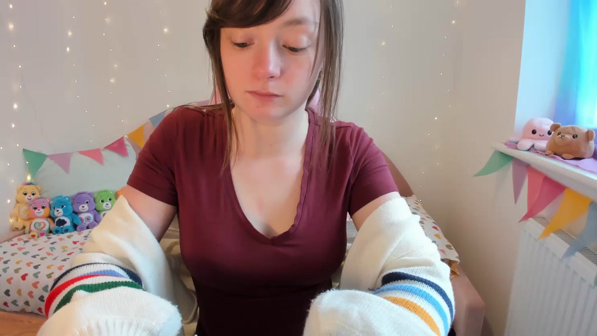 Gallery image thumbnail from JessieBear_'s myfreecams stream on, 02/19/2024, 14:11 image 4 of 20