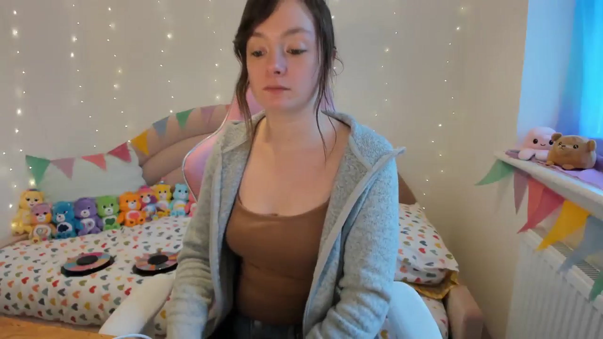 Gallery image thumbnail from JessieBear_'s myfreecams stream on, 02/20/2024, 15:00 image 10 of 20