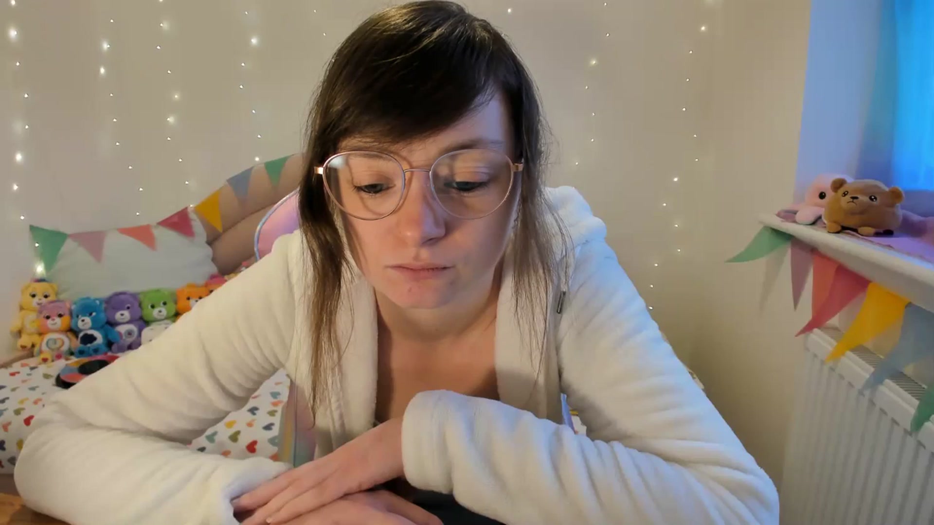 Gallery image thumbnail from JessieBear_'s myfreecams stream on, 02/22/2024, 18:04 image 12 of 20