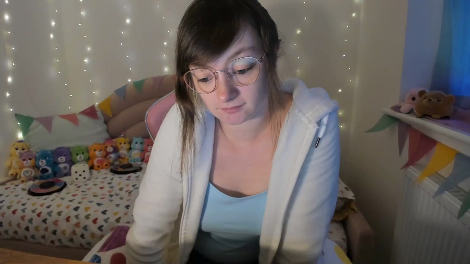 Gallery image thumbnail from JessieBear_'s myfreecams stream on, 02/22/2024, 18:04 image 17 of 20