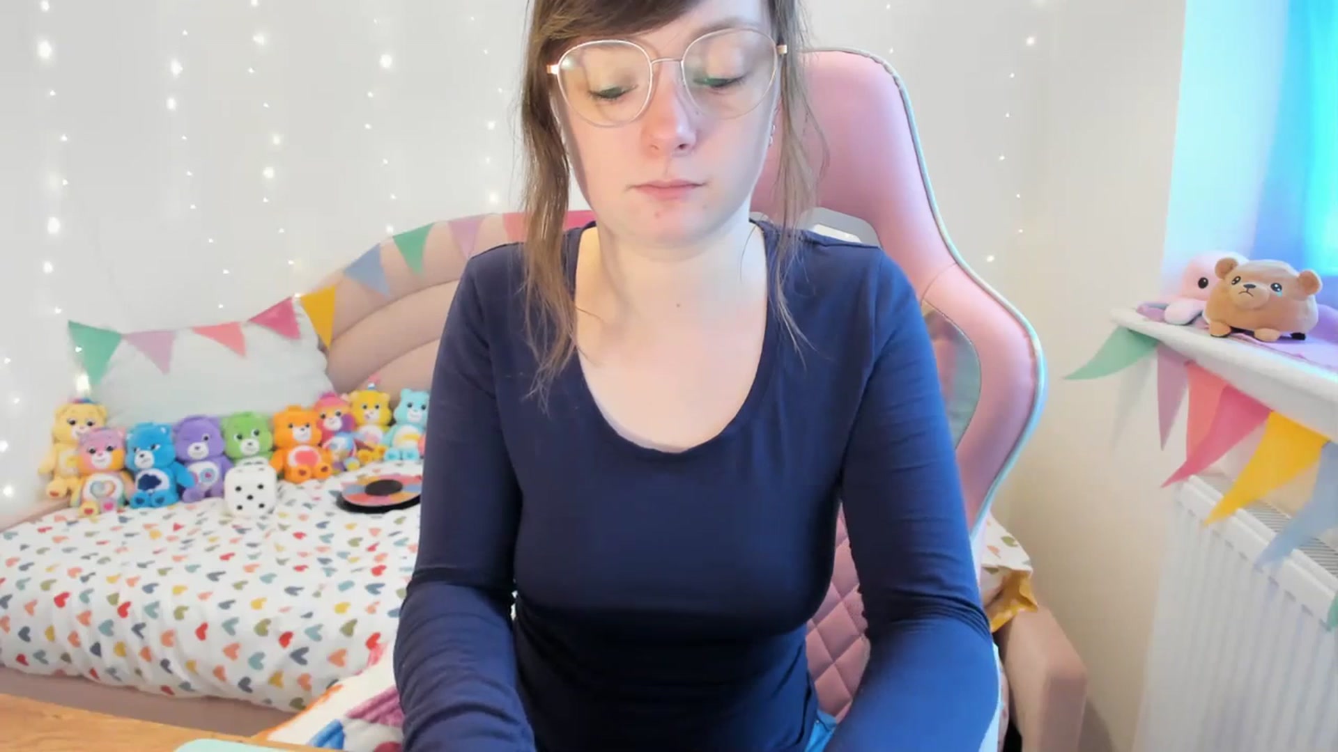 Gallery image thumbnail from JessieBear_'s myfreecams stream on, 02/23/2024, 15:22 image 7 of 20