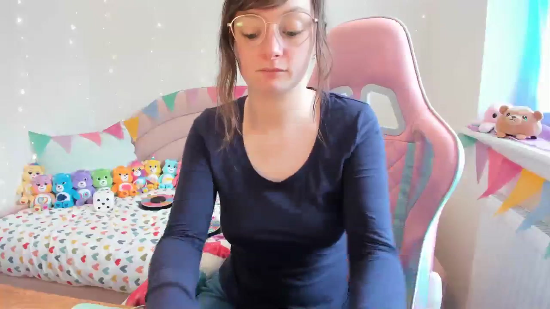 Gallery image thumbnail from JessieBear_'s myfreecams stream on, 02/23/2024, 15:22 image 17 of 20