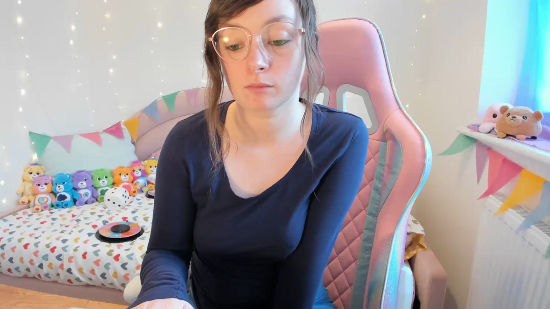 Gallery image thumbnail from JessieBear_'s myfreecams stream on, 02/23/2024, 17:33 image 7 of 20