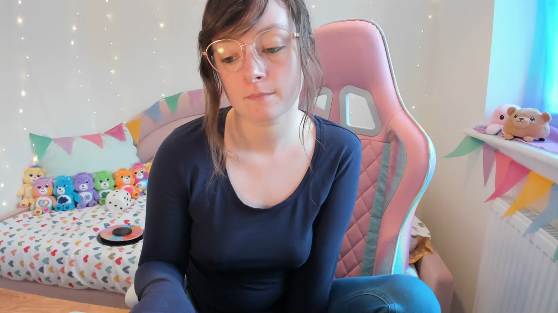 Gallery image thumbnail from JessieBear_'s myfreecams stream on, 02/23/2024, 17:33 image 5 of 20