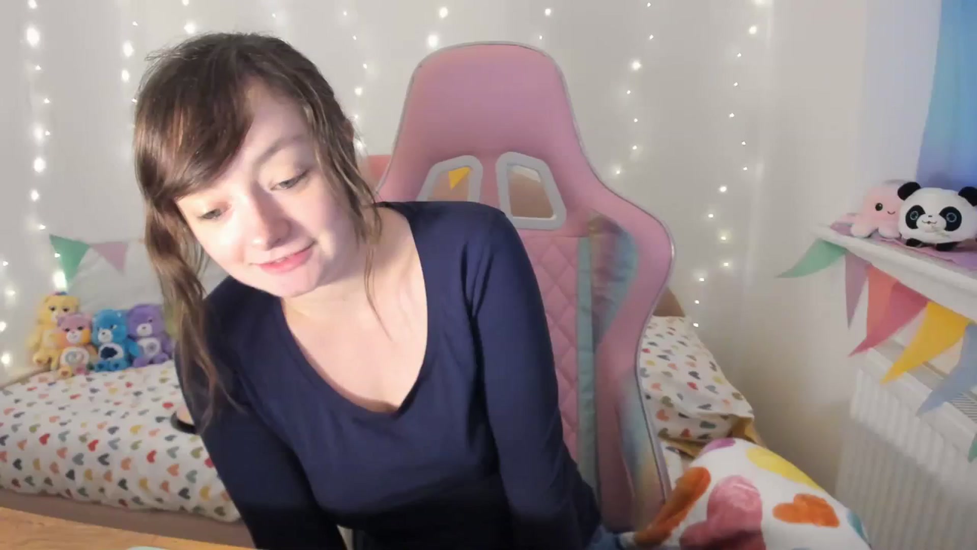 Gallery image thumbnail from JessieBear_'s myfreecams stream on, 02/23/2024, 18:10 image 2 of 20
