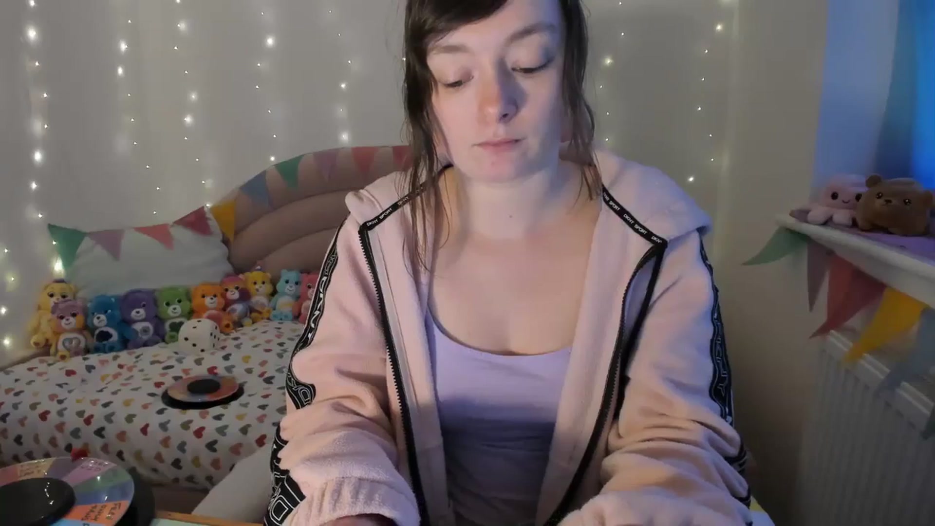 Gallery image thumbnail from JessieBear_'s myfreecams stream on, 02/26/2024, 17:57 image 7 of 20