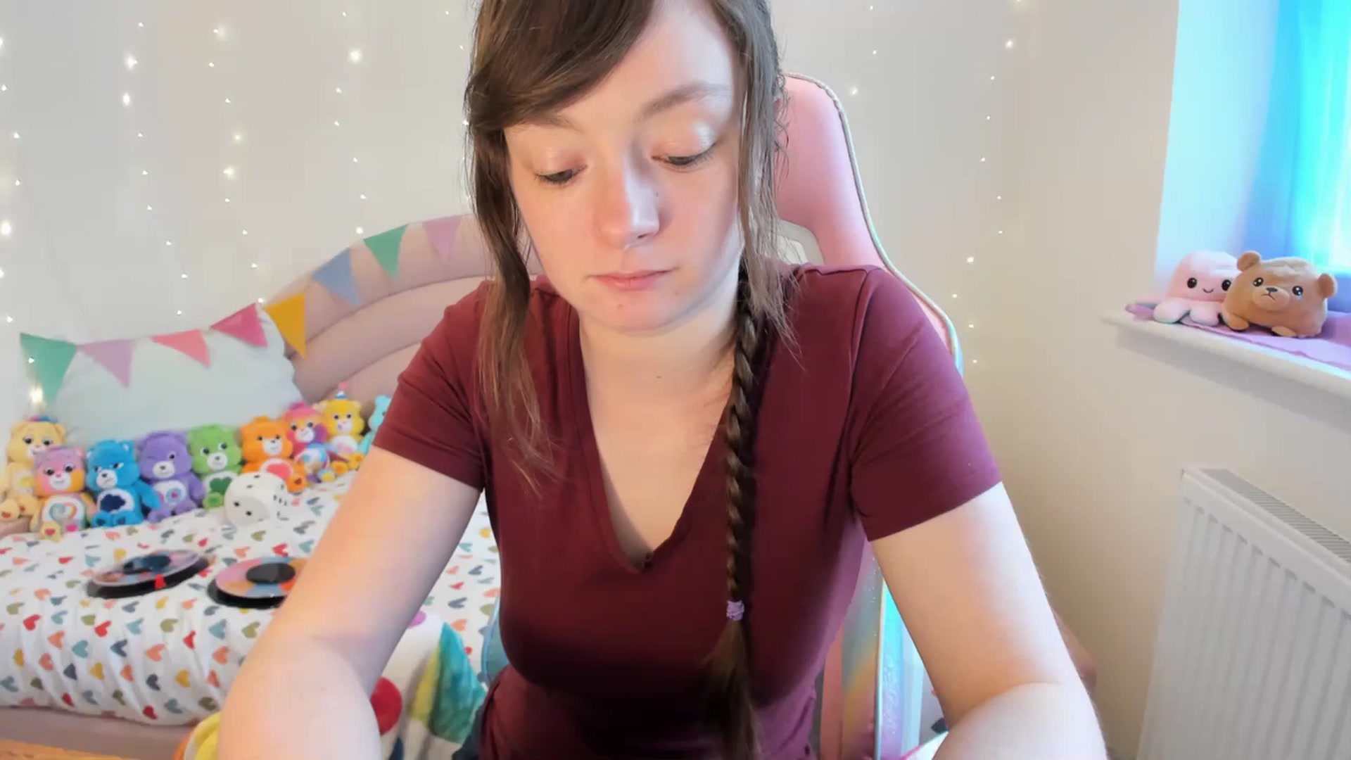 Gallery image thumbnail from JessieBear_'s myfreecams stream on, 02/27/2024, 15:33 image 19 of 20