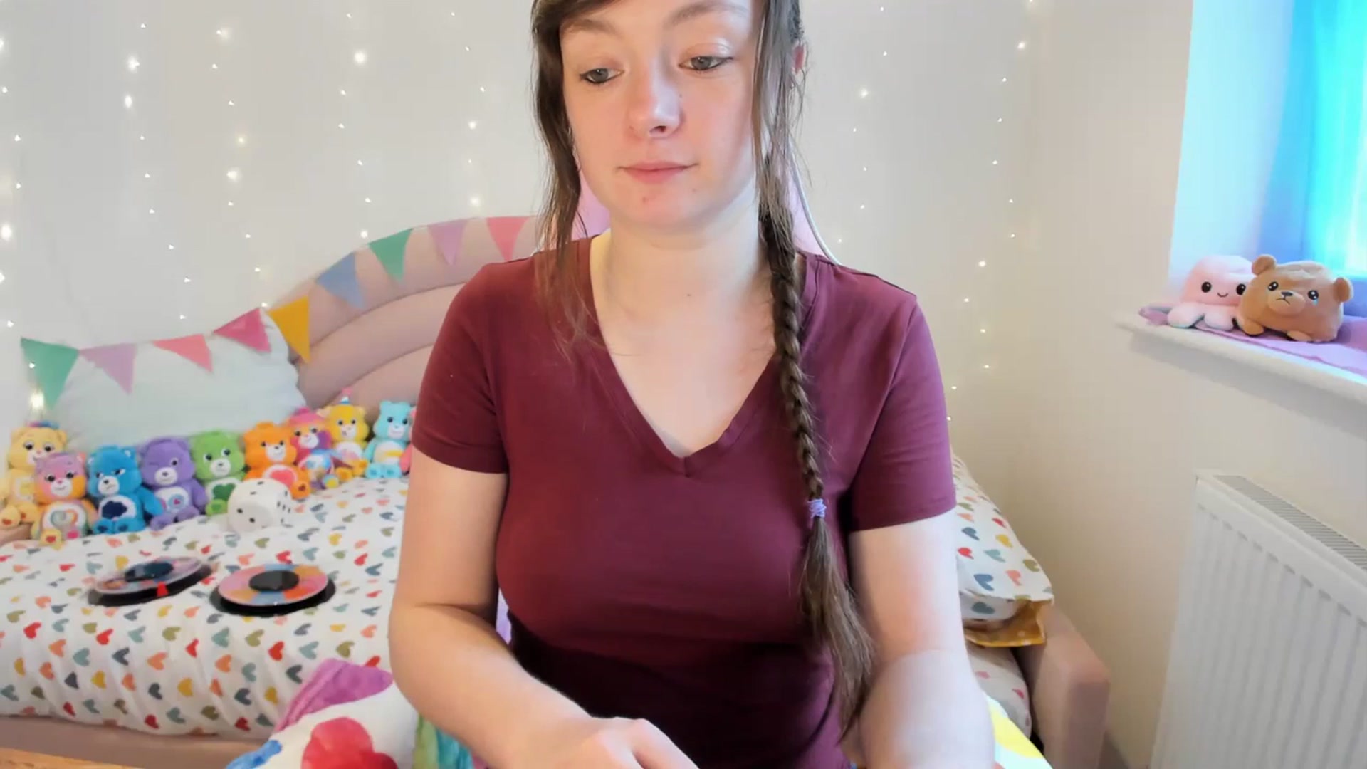 Gallery image thumbnail from JessieBear_'s myfreecams stream on, 02/27/2024, 15:33 image 12 of 20