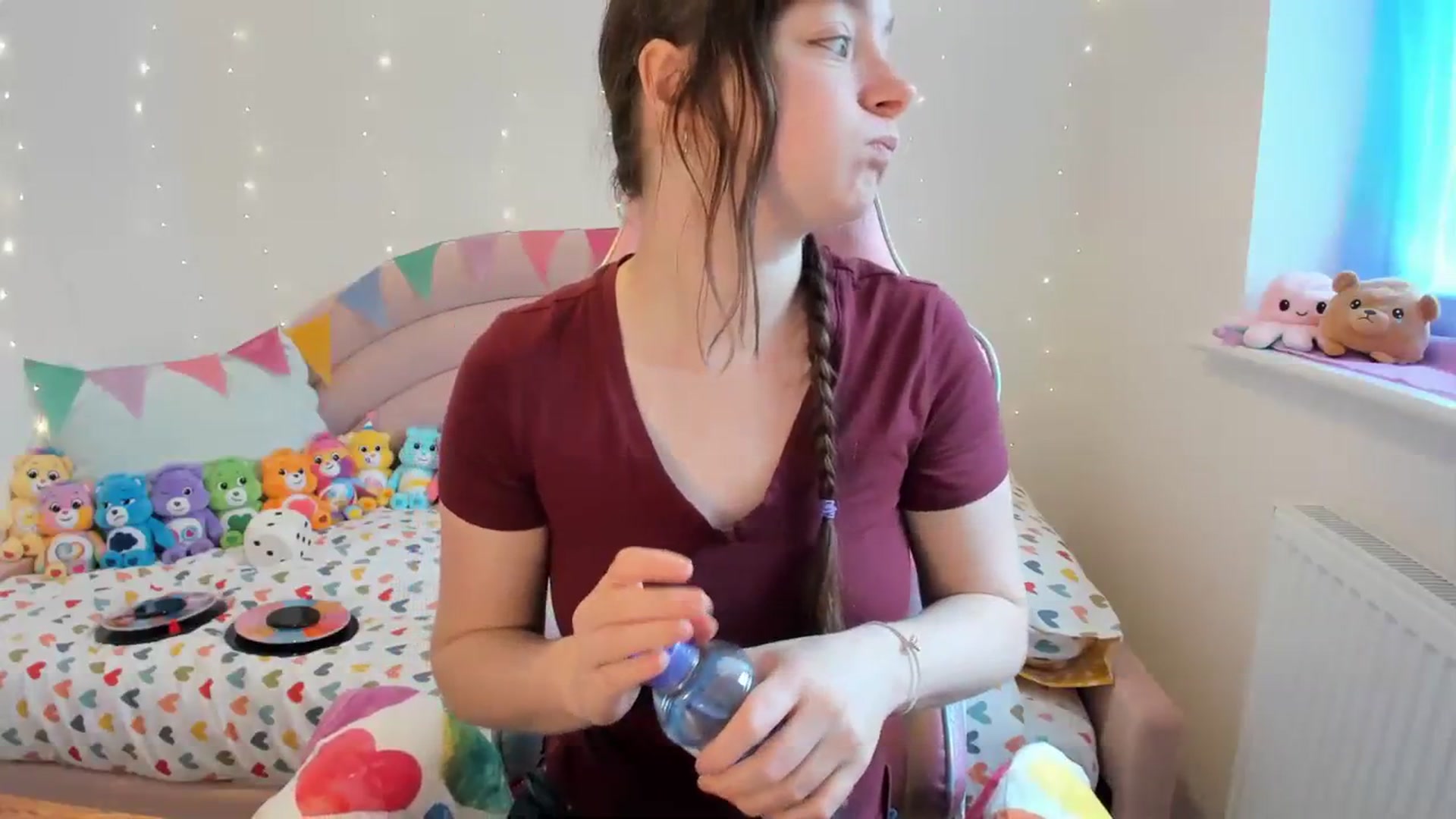 Gallery image thumbnail from JessieBear_'s myfreecams stream on, 02/27/2024, 15:33 image 5 of 20