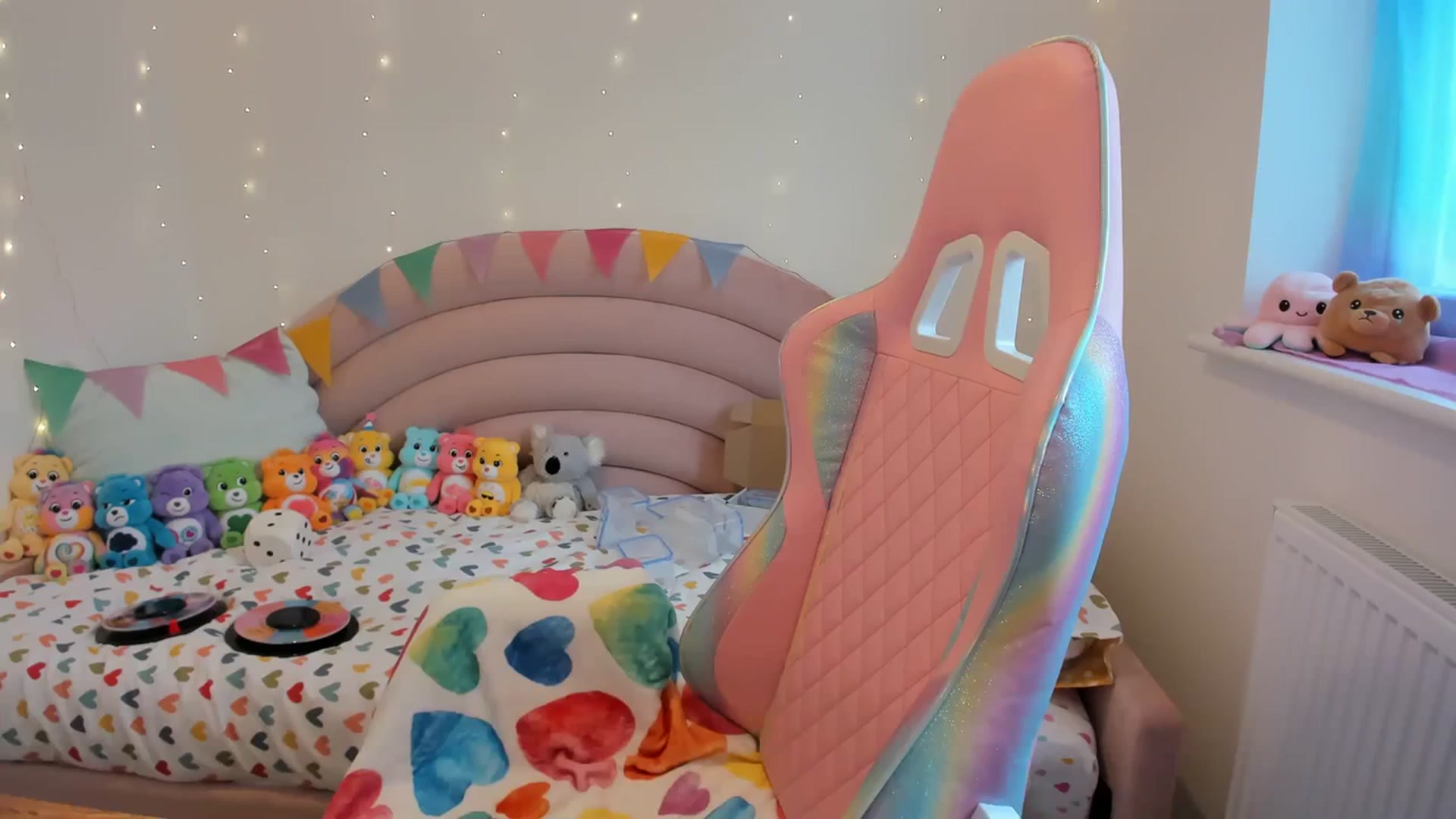 Gallery image thumbnail from JessieBear_'s myfreecams stream on, 02/27/2024, 15:33 image 1 of 20
