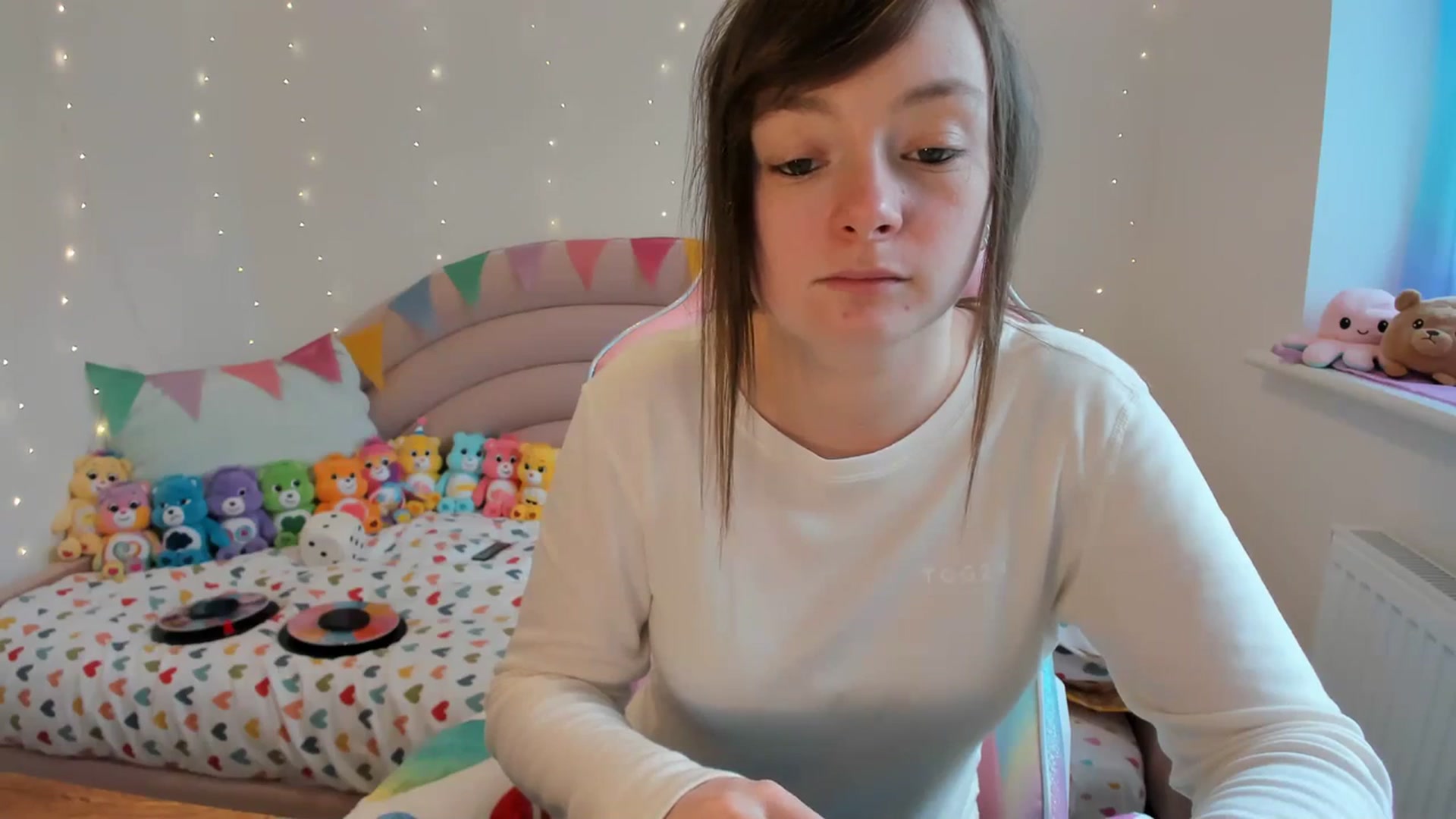 Gallery image thumbnail from JessieBear_'s myfreecams stream on, 02/29/2024, 15:27 image 7 of 20