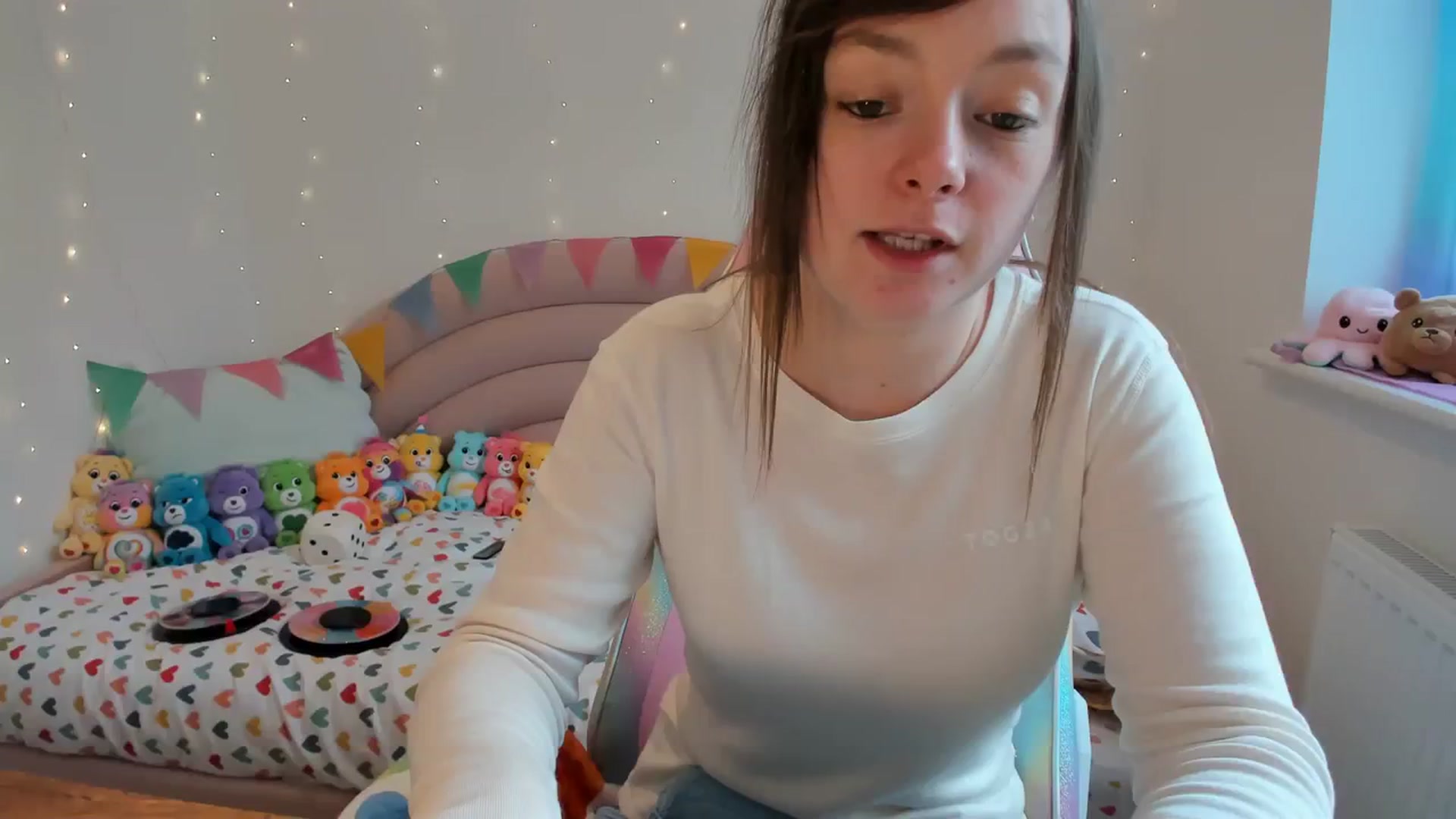 Gallery image thumbnail from JessieBear_'s myfreecams stream on, 02/29/2024, 15:27 image 3 of 20