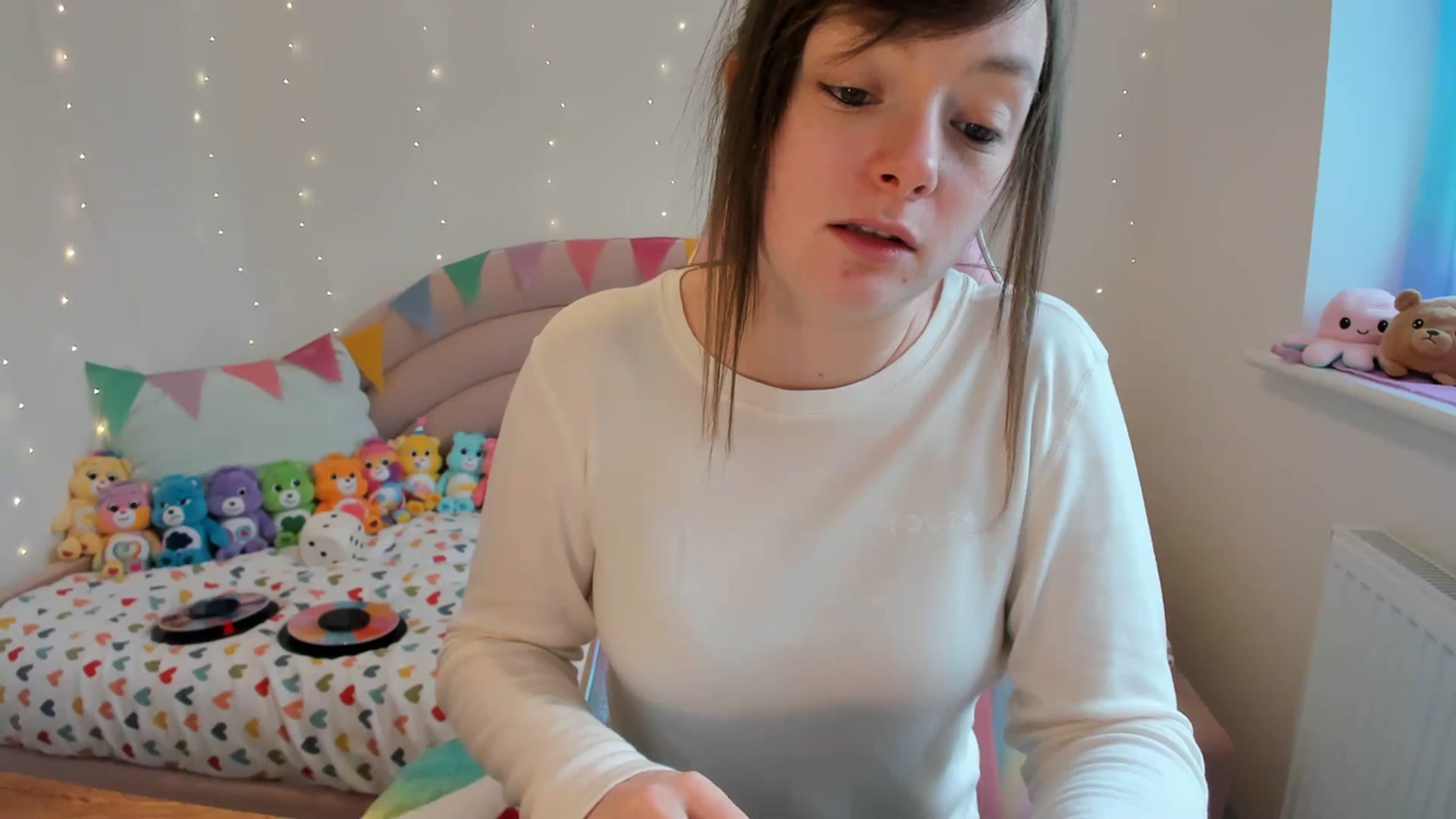 Gallery image thumbnail from JessieBear_'s myfreecams stream on, 02/29/2024, 15:27 image 8 of 20