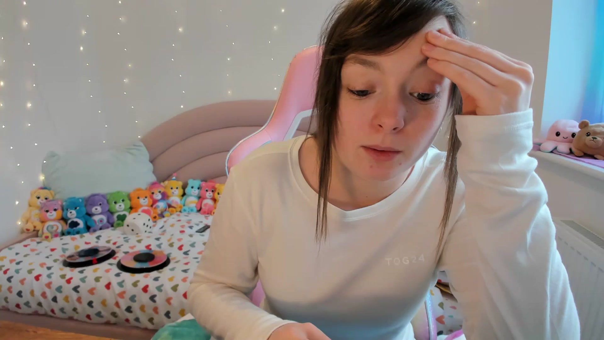 Gallery image thumbnail from JessieBear_'s myfreecams stream on, 02/29/2024, 15:27 image 13 of 20